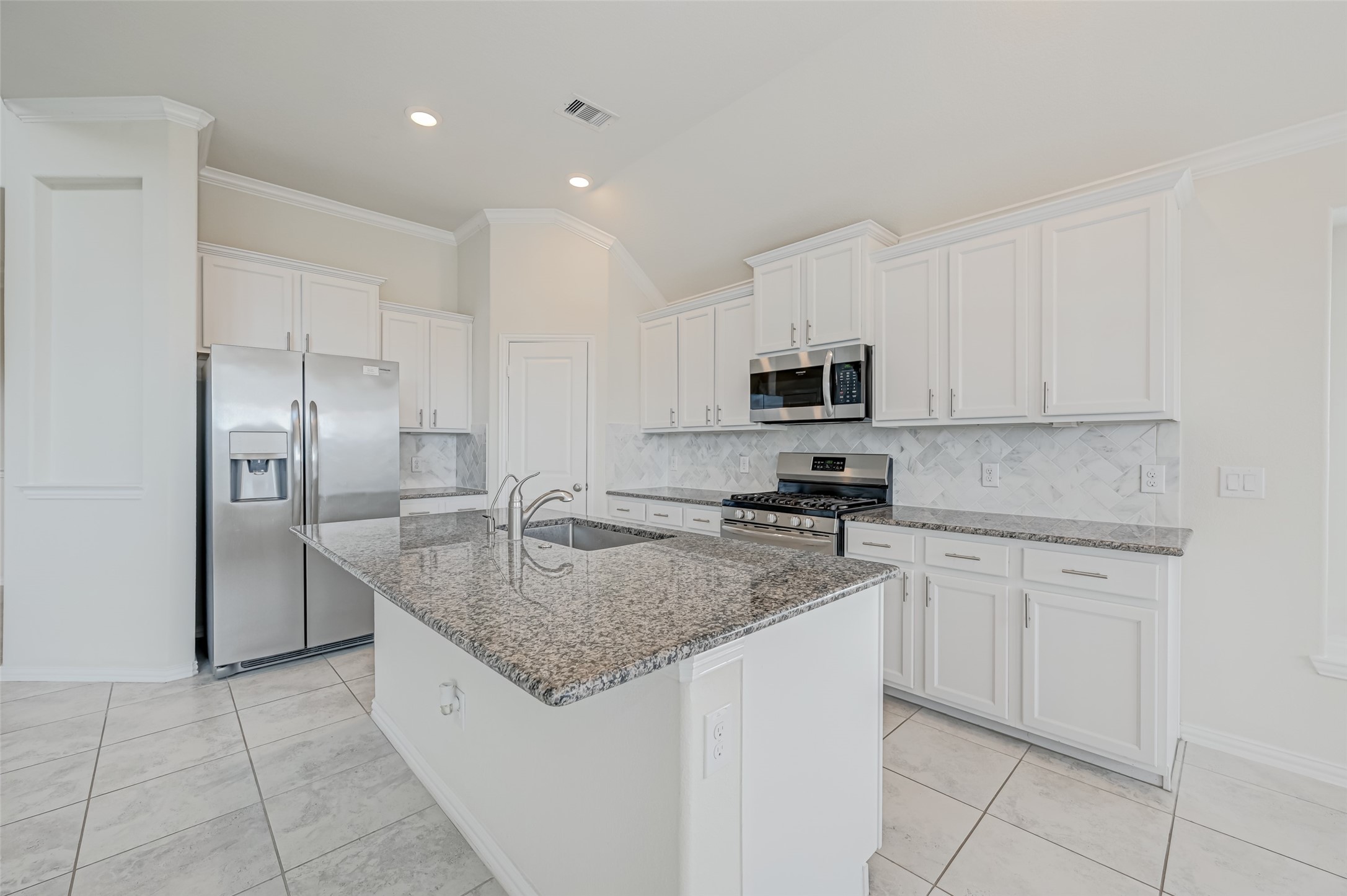 1003 Grey Dusk Court Property Photo 11