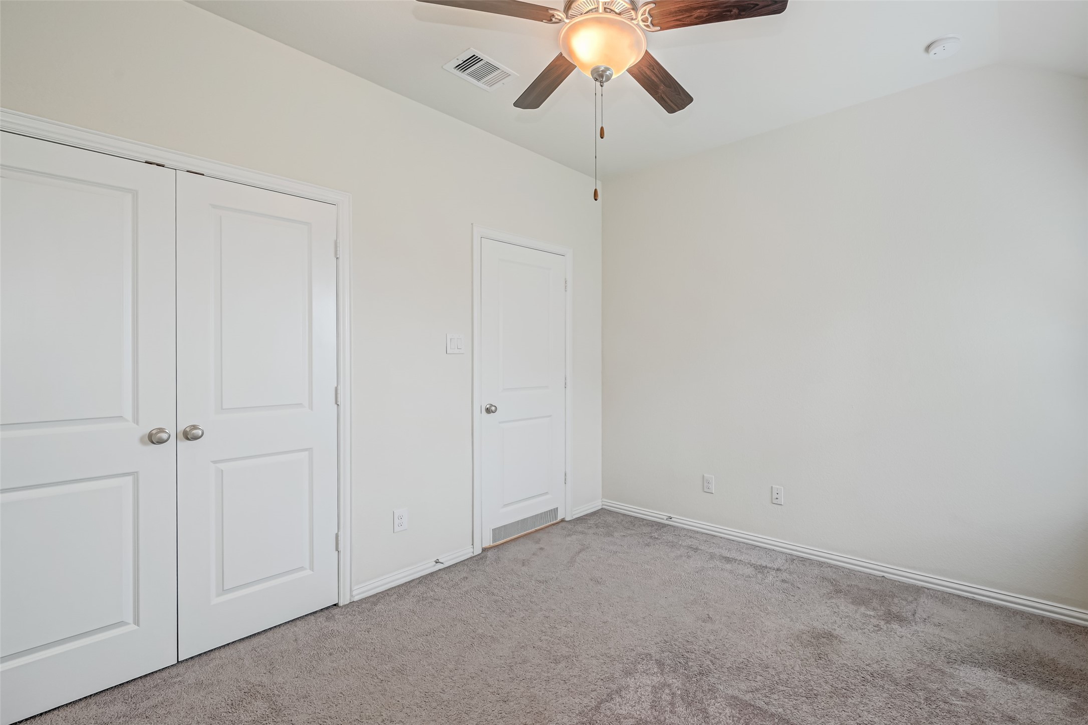 1003 Grey Dusk Court Property Photo 15