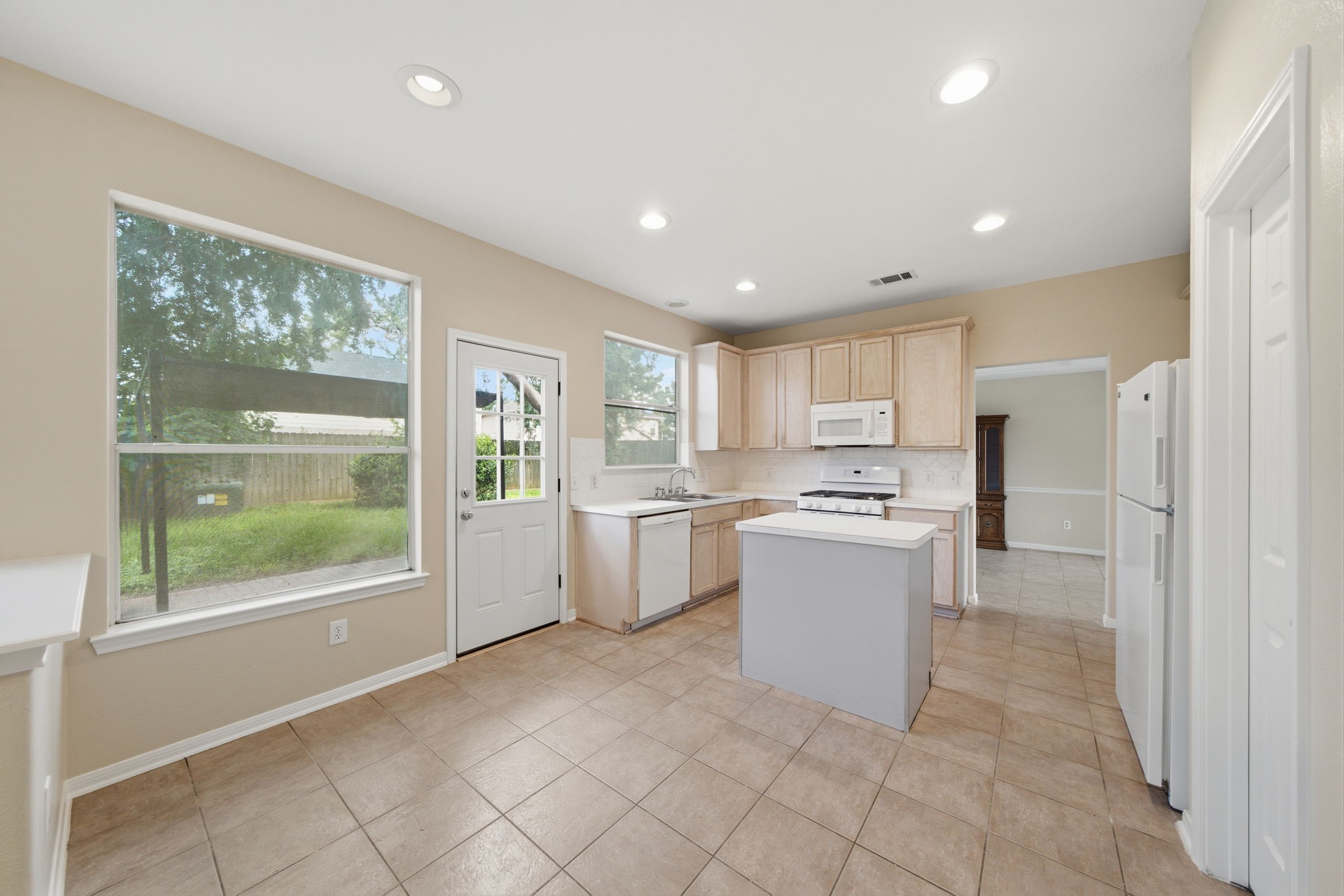 14715 Plains River Drive Property Photo 5