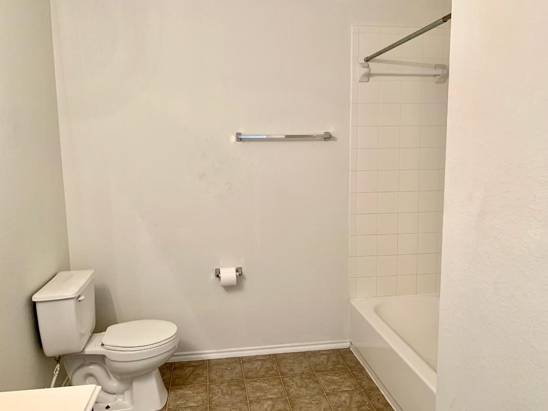 2902 Beacon Grove Property Photo 16