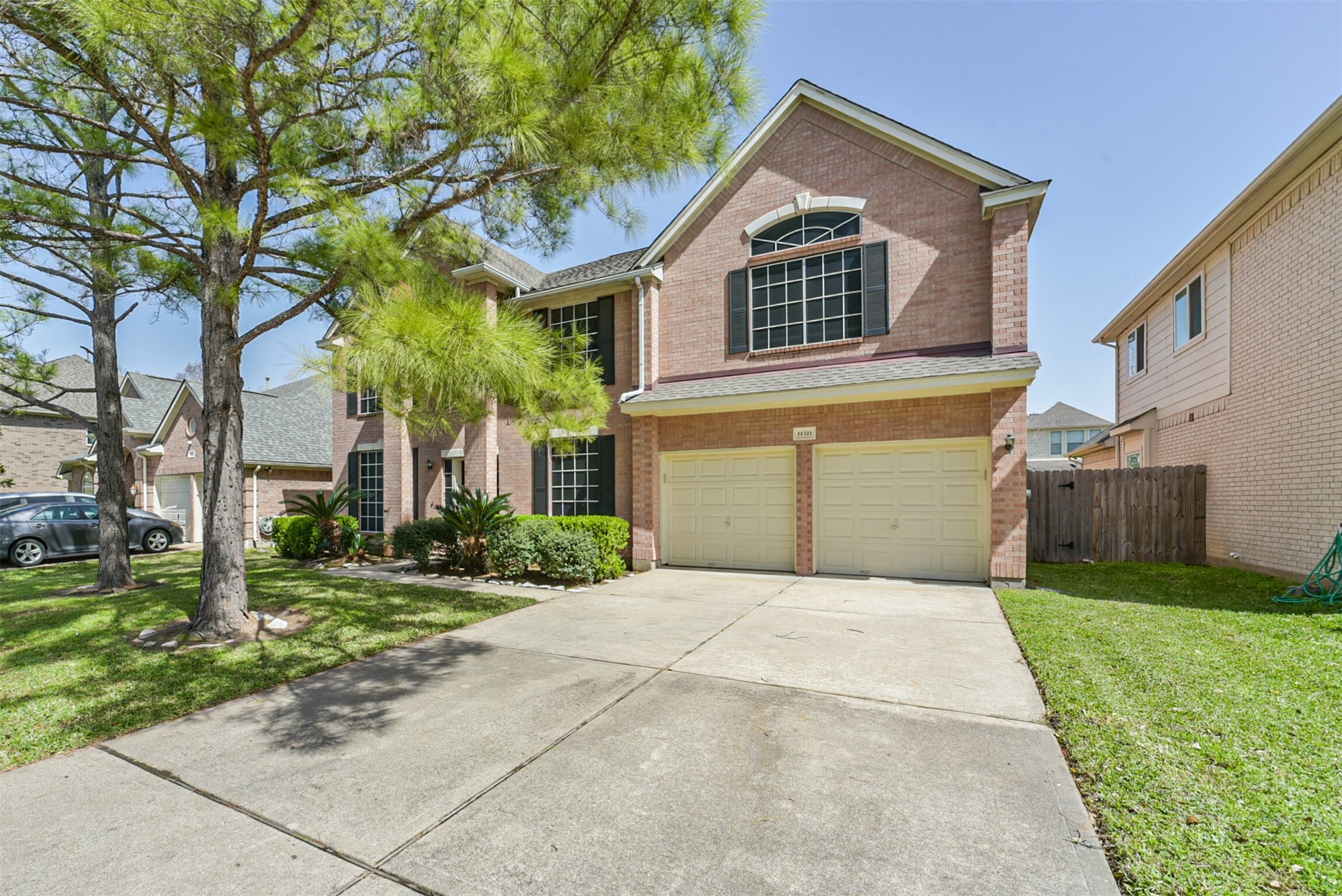 11311 Ashford Pond Drive Property Photo 2