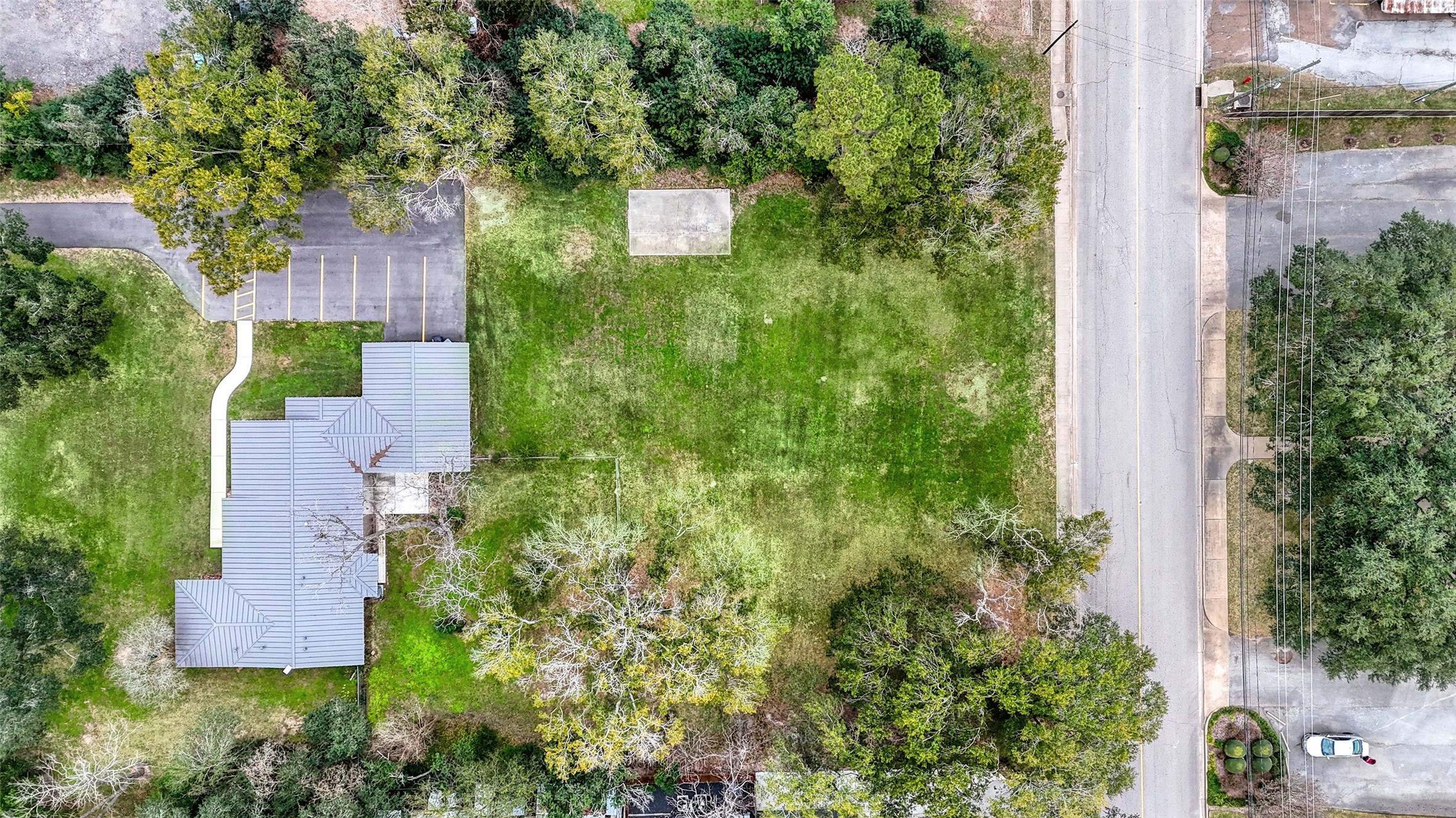 1505 East Avenue Property Photo 1