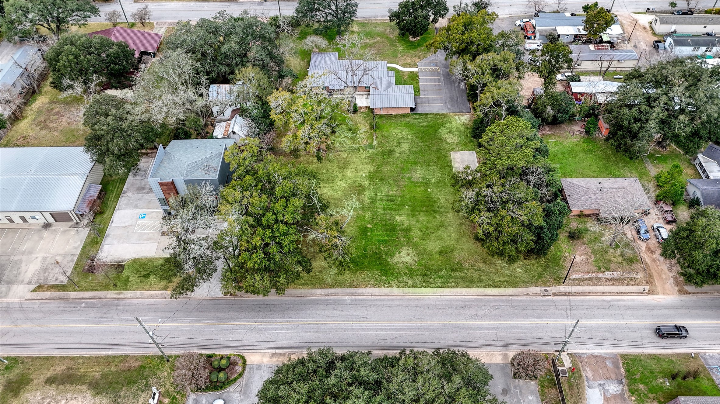 1505 East Avenue Property Photo 4