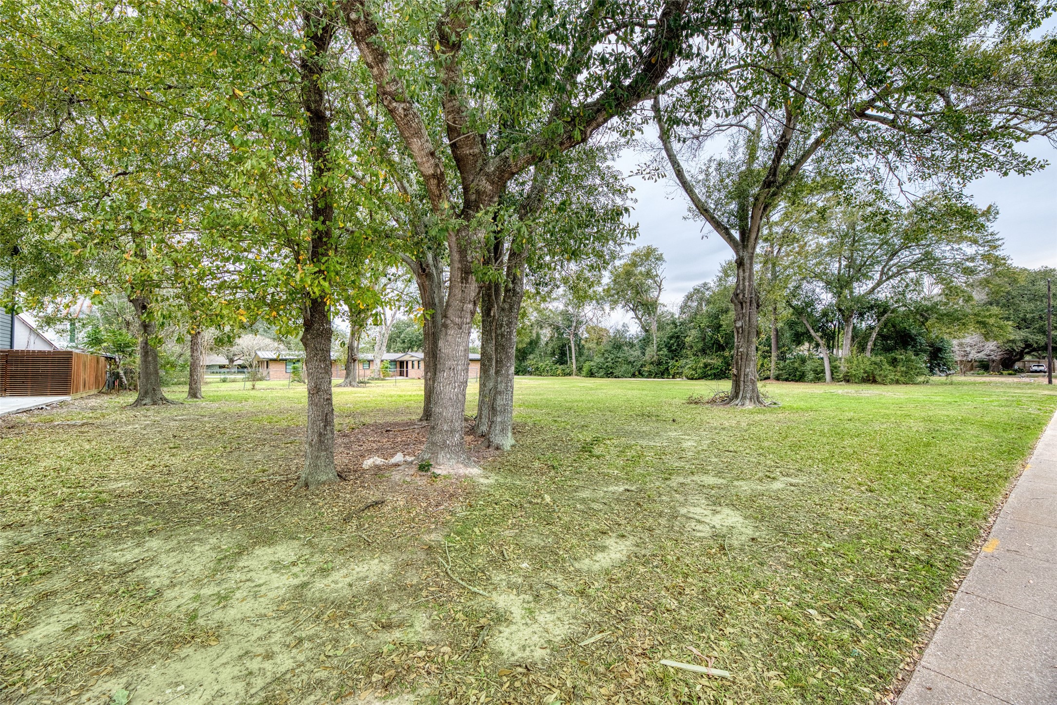 1505 East Avenue Property Photo 10