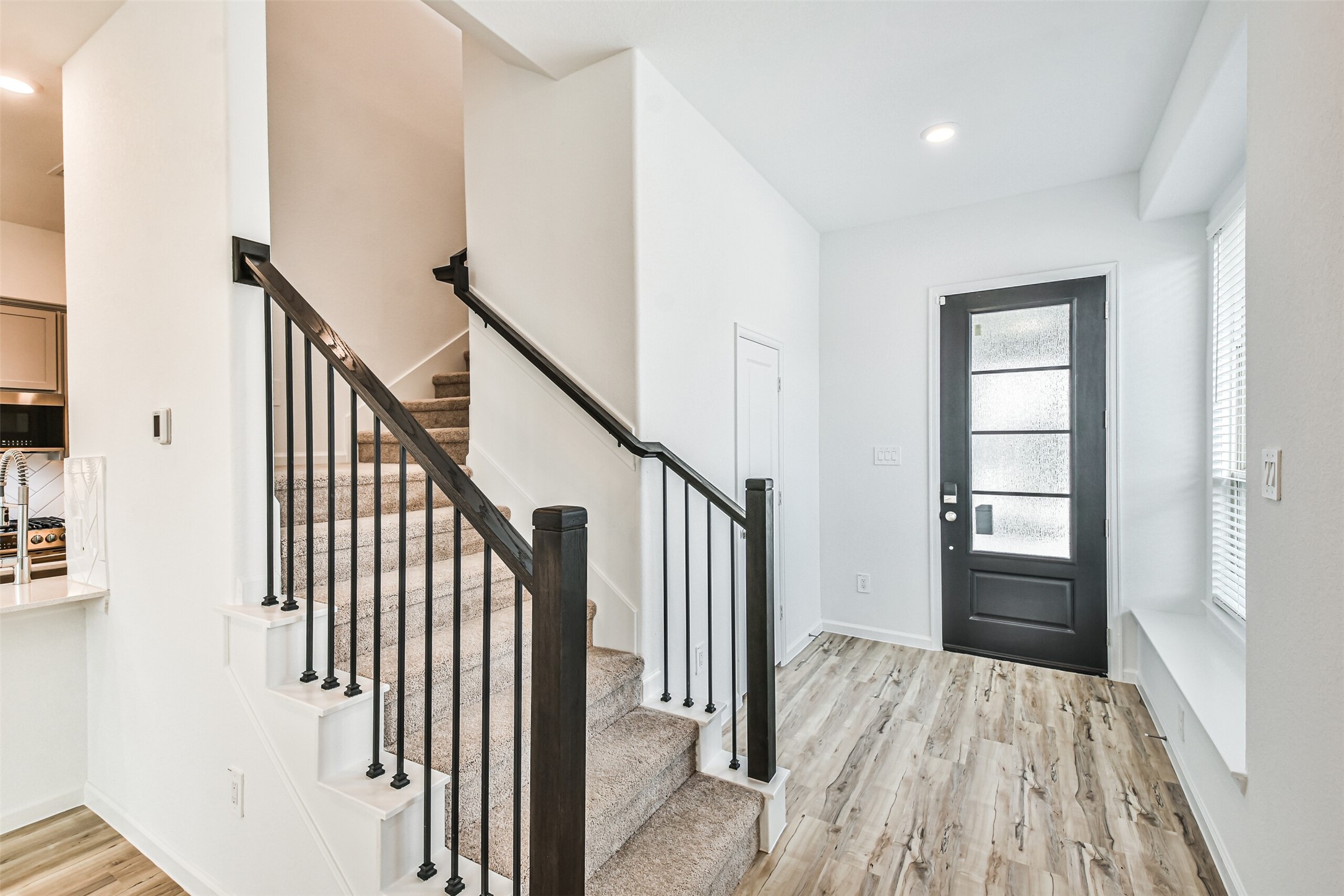 678 Royal Arch Property Photo 18