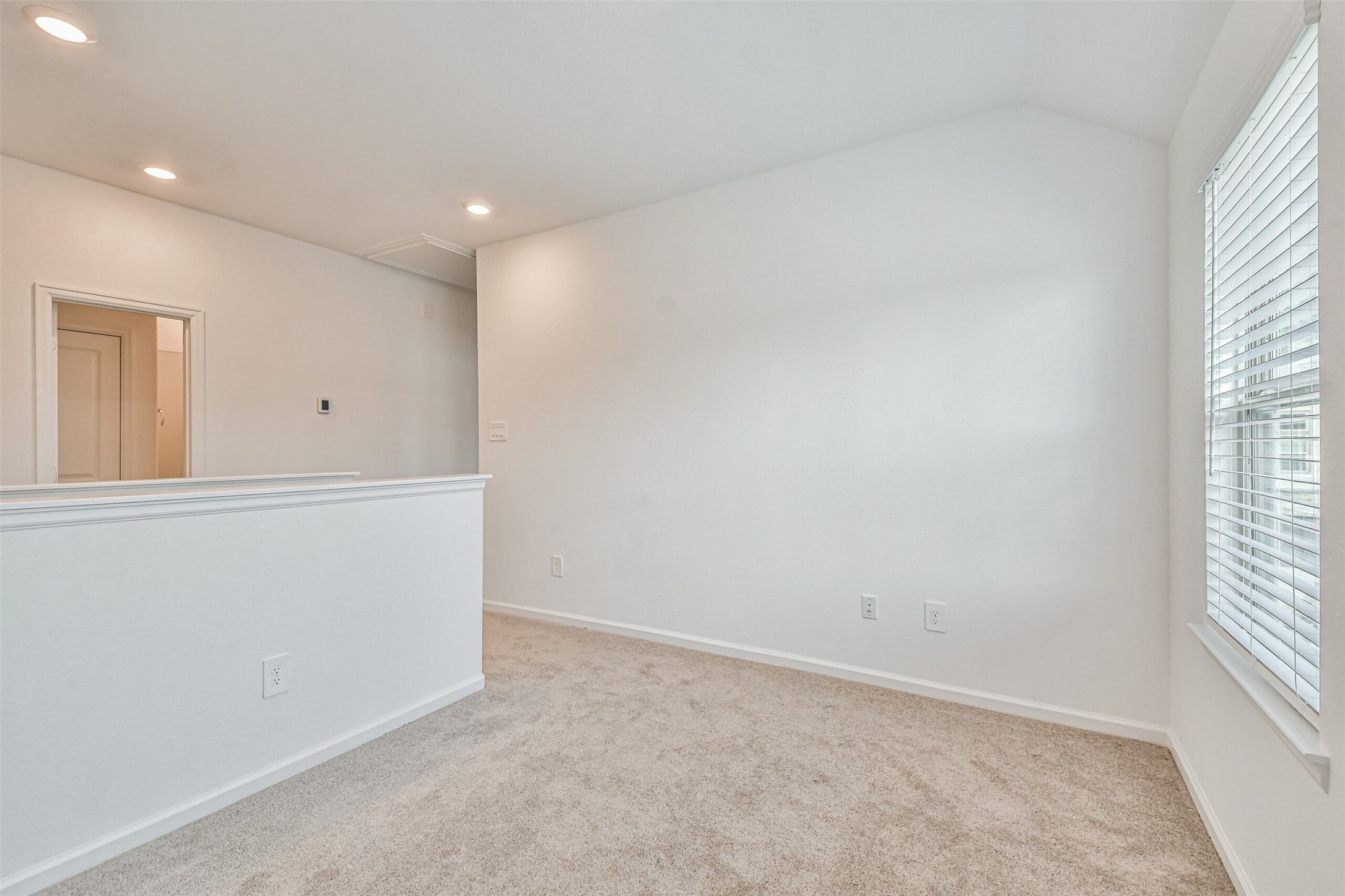678 Royal Arch Property Photo 21