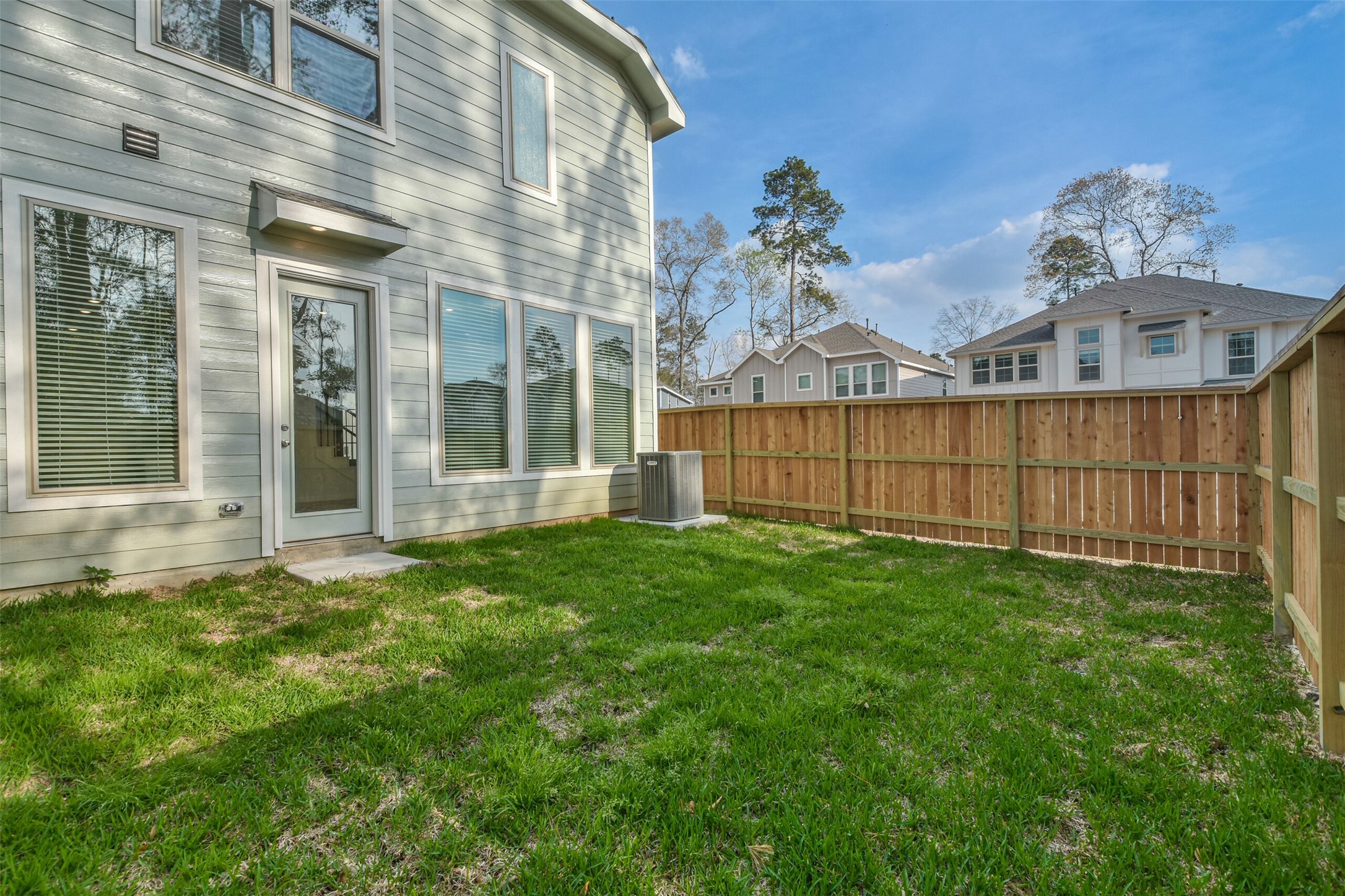 678 Royal Arch Property Photo 36