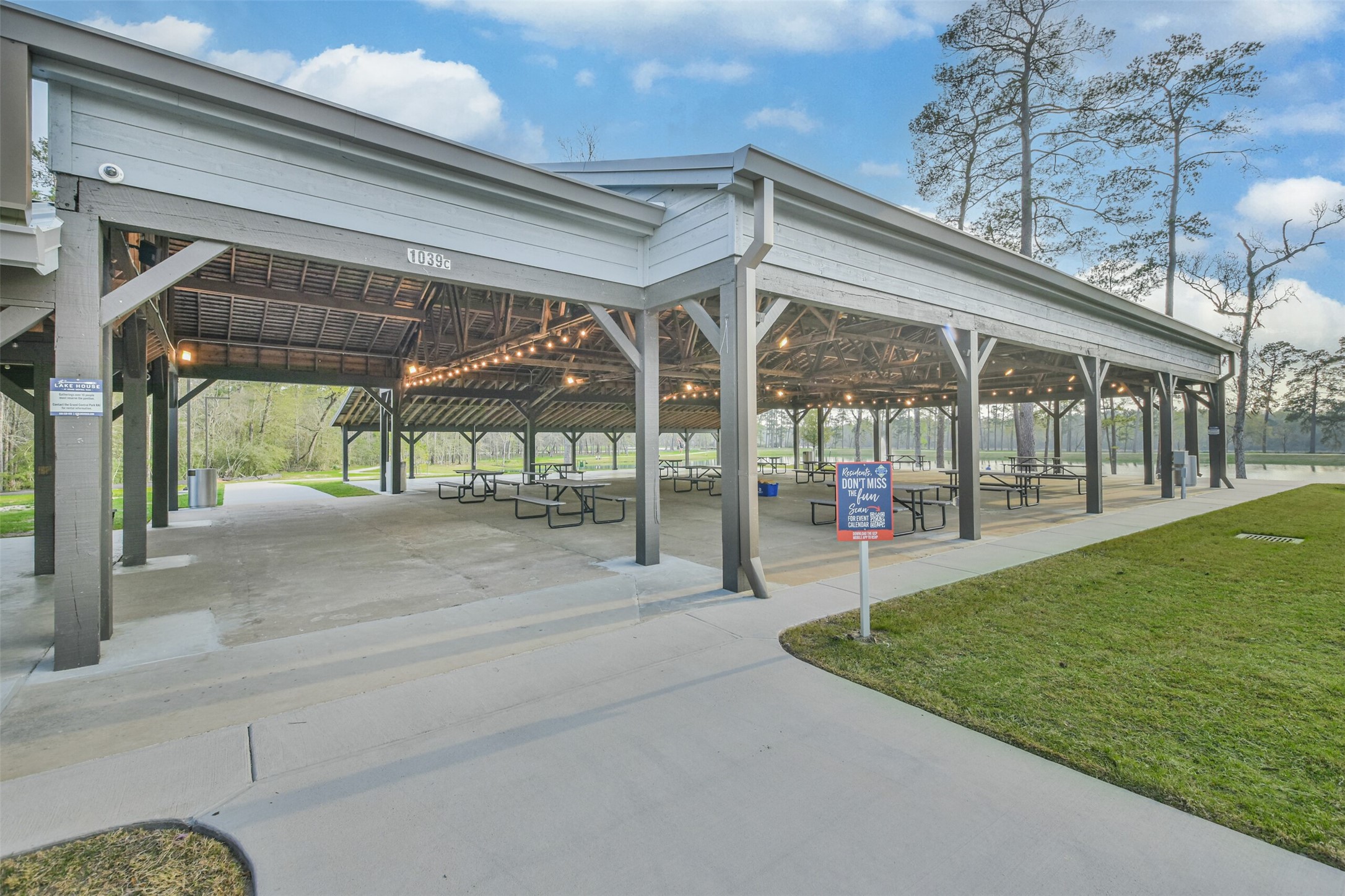 678 Royal Arch Property Photo 45