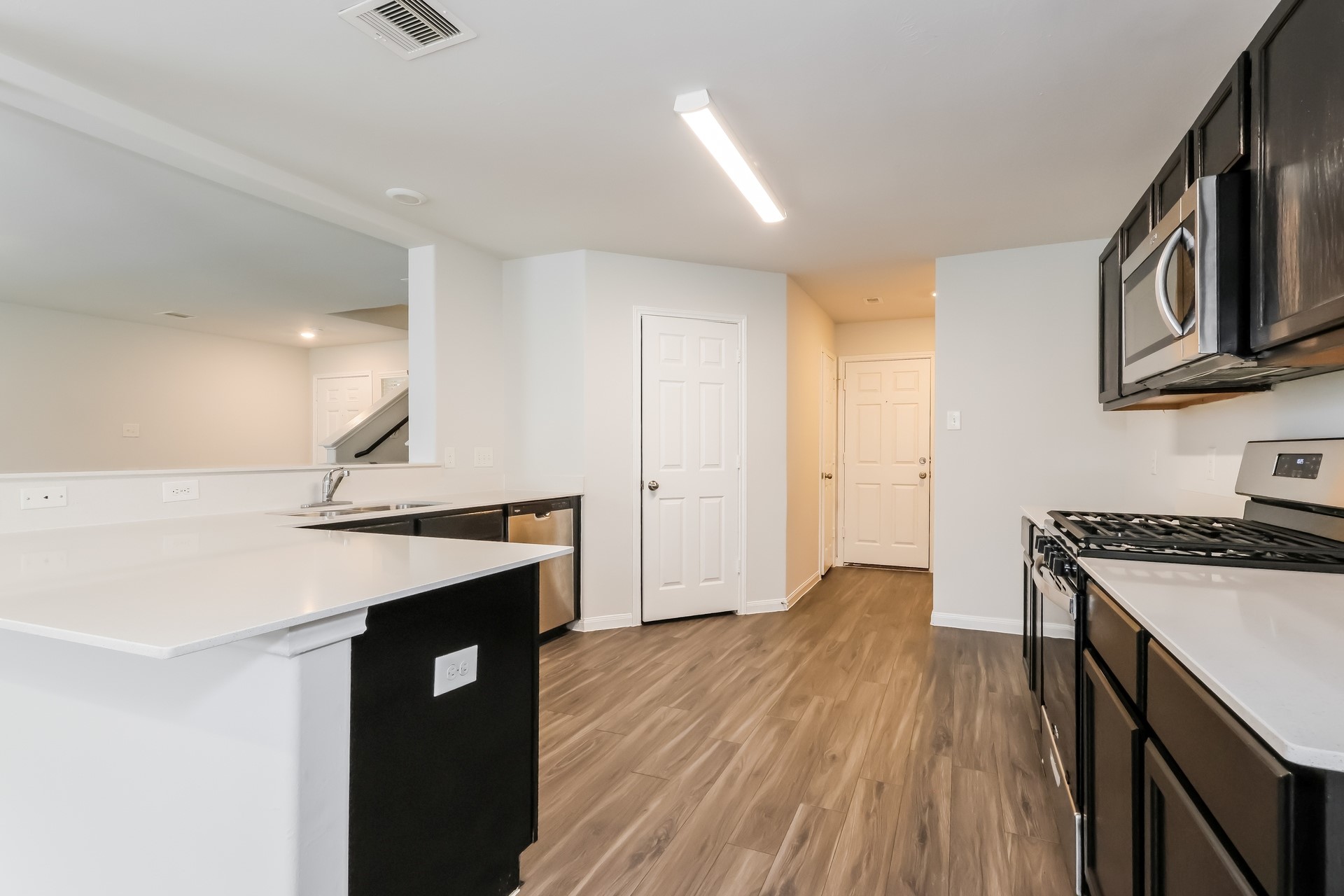 2451 Jonahs Way Property Photo 3