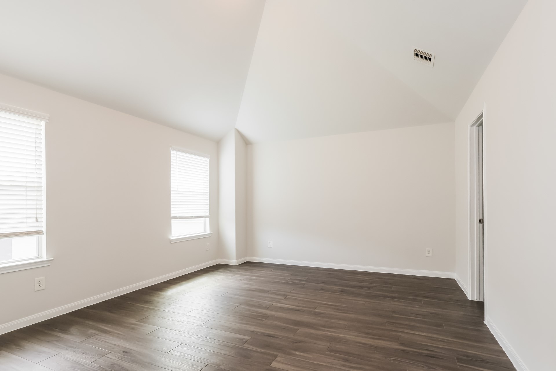 2451 Jonahs Way Property Photo 8
