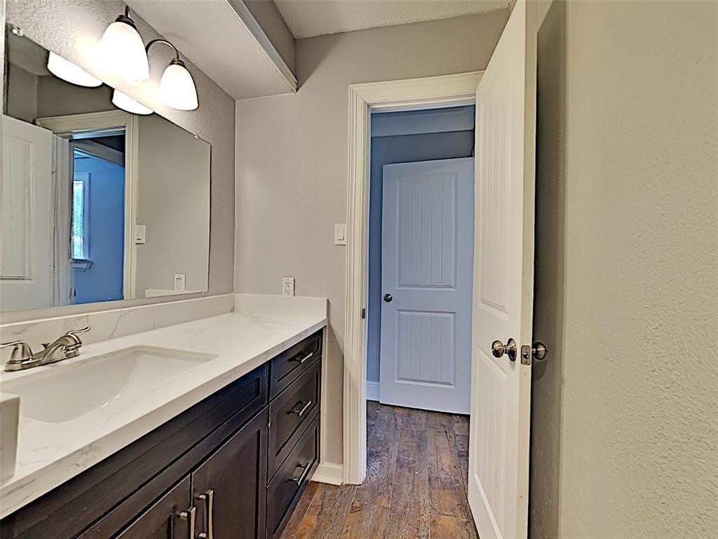 1102 Baffin Lane Property Photo 14