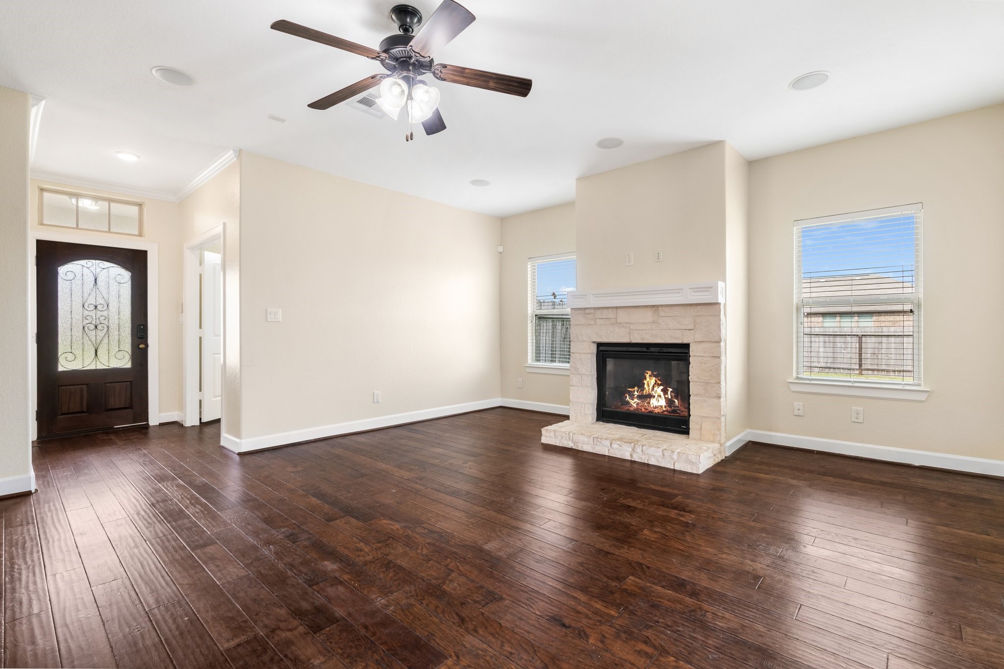 328 Country Crossing Circle Property Photo 9