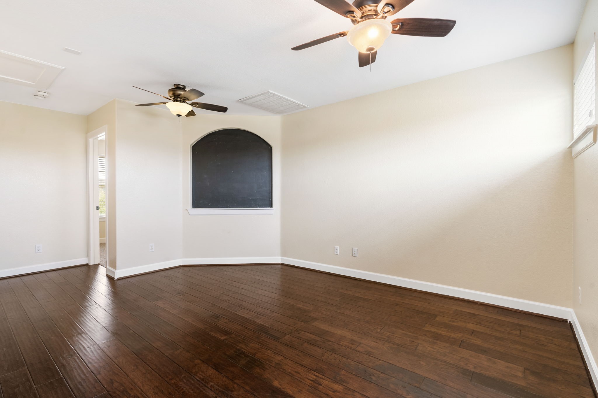 328 Country Crossing Circle Property Photo 20