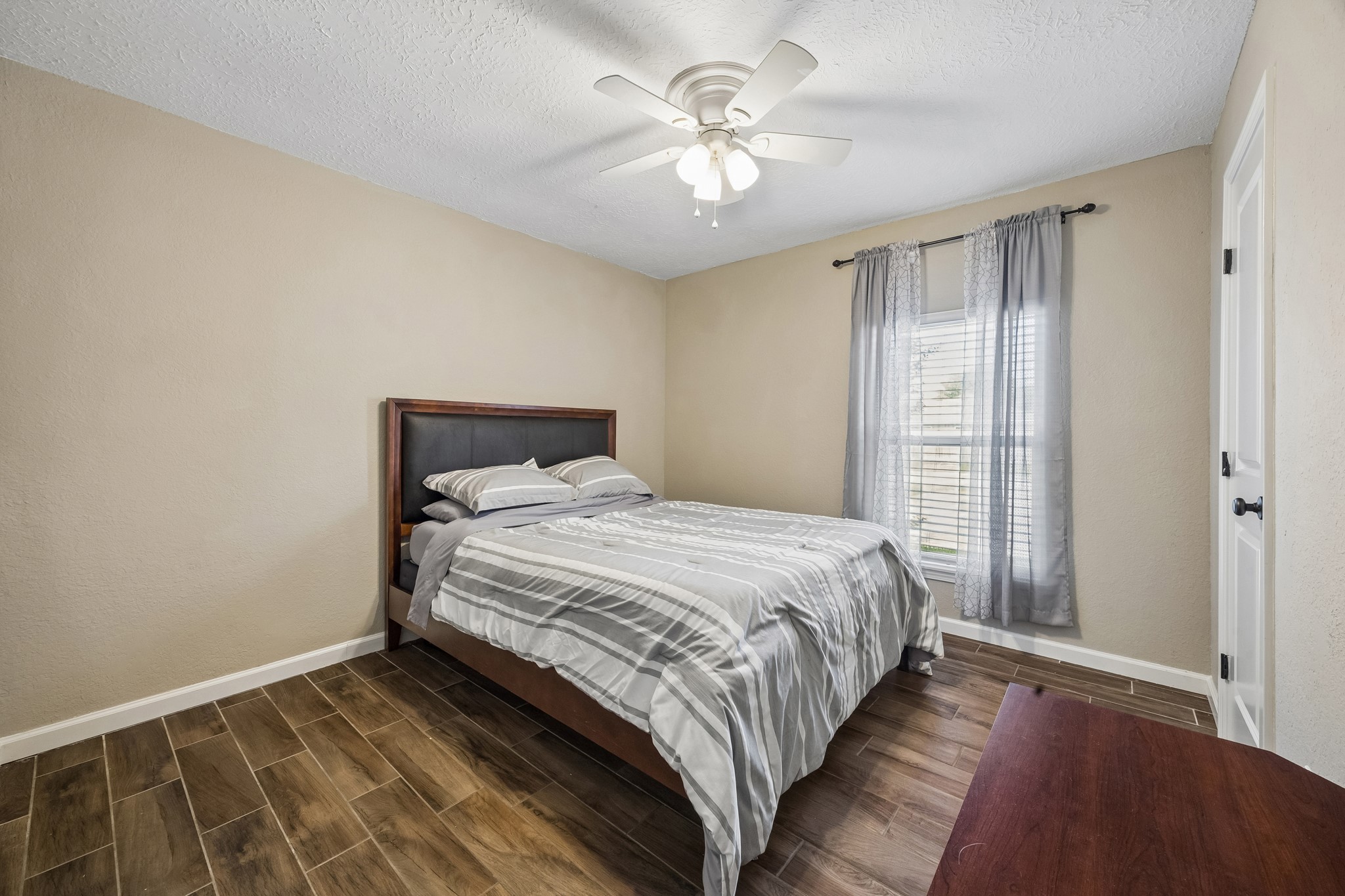 2427 Heritage Bend Drive Property Photo 12