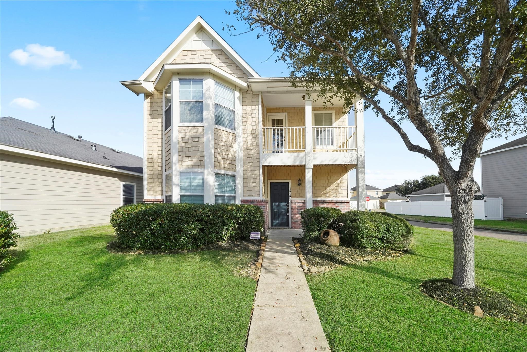 11824 Princess Garden Way Property Photo 1