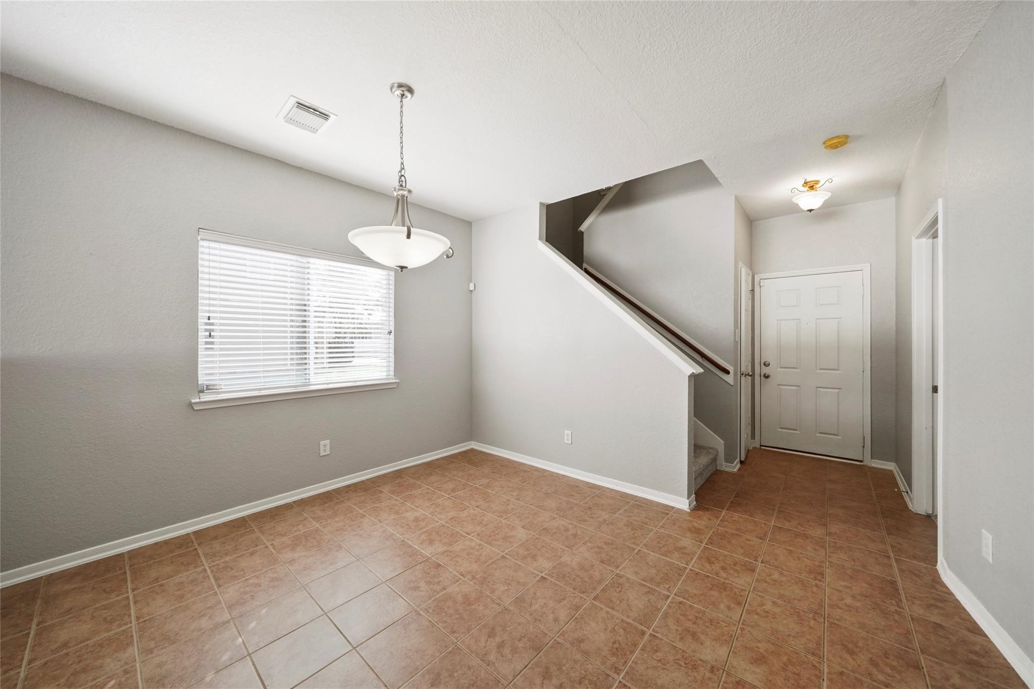 11824 Princess Garden Way Property Photo 5