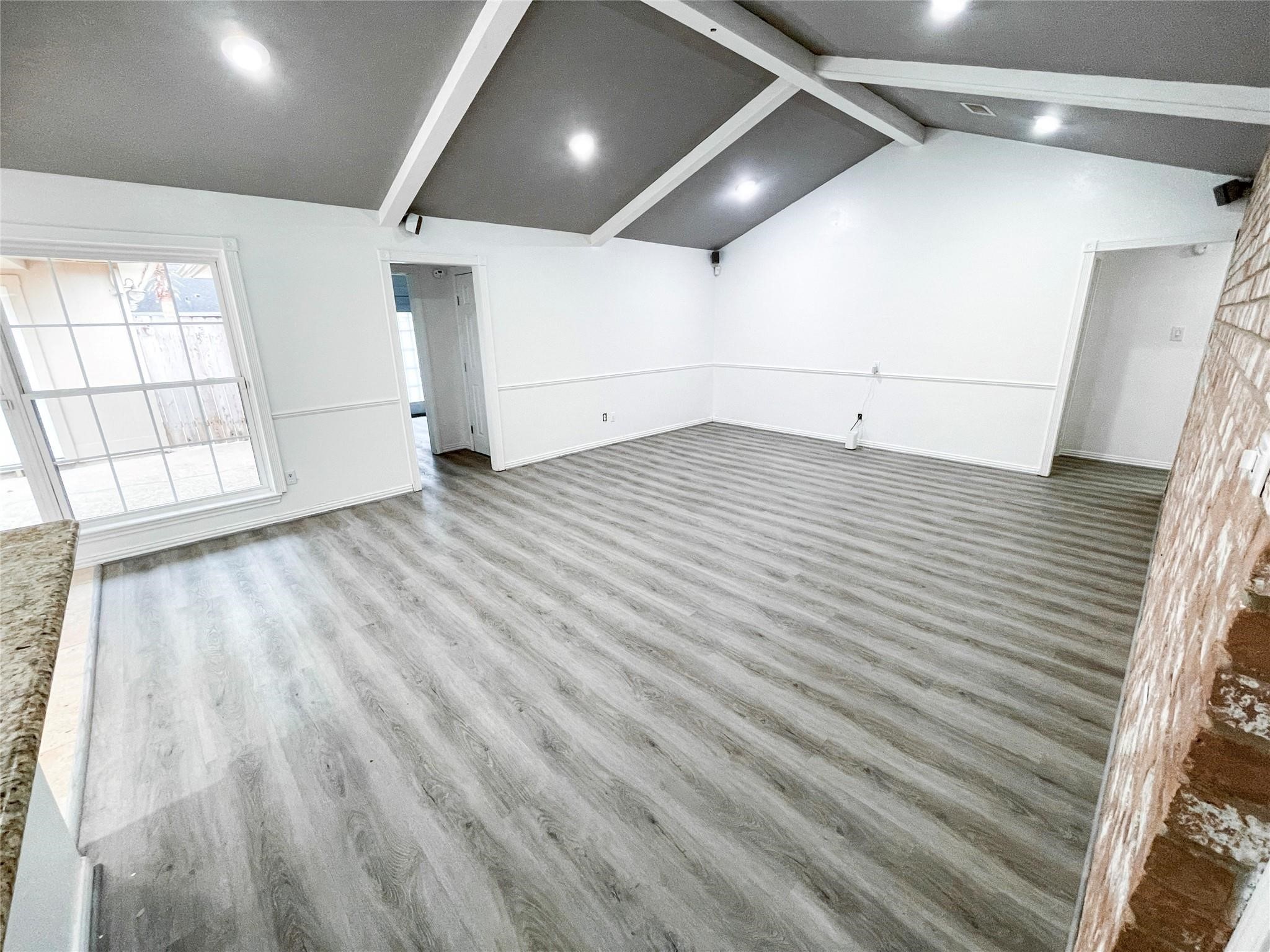 21603 Park Wind Court Property Photo 5