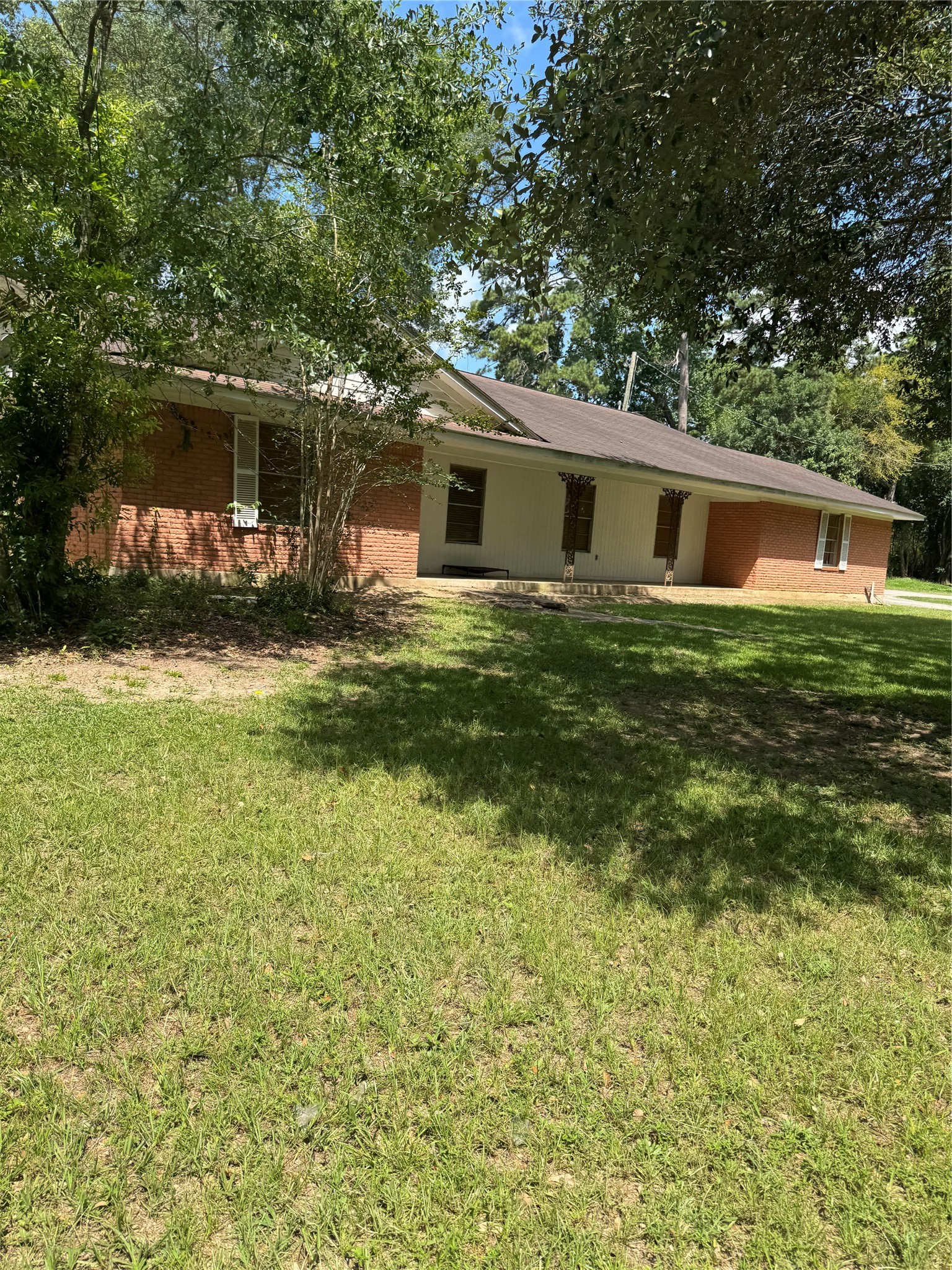 310 S Highway 150 Property Photo 4