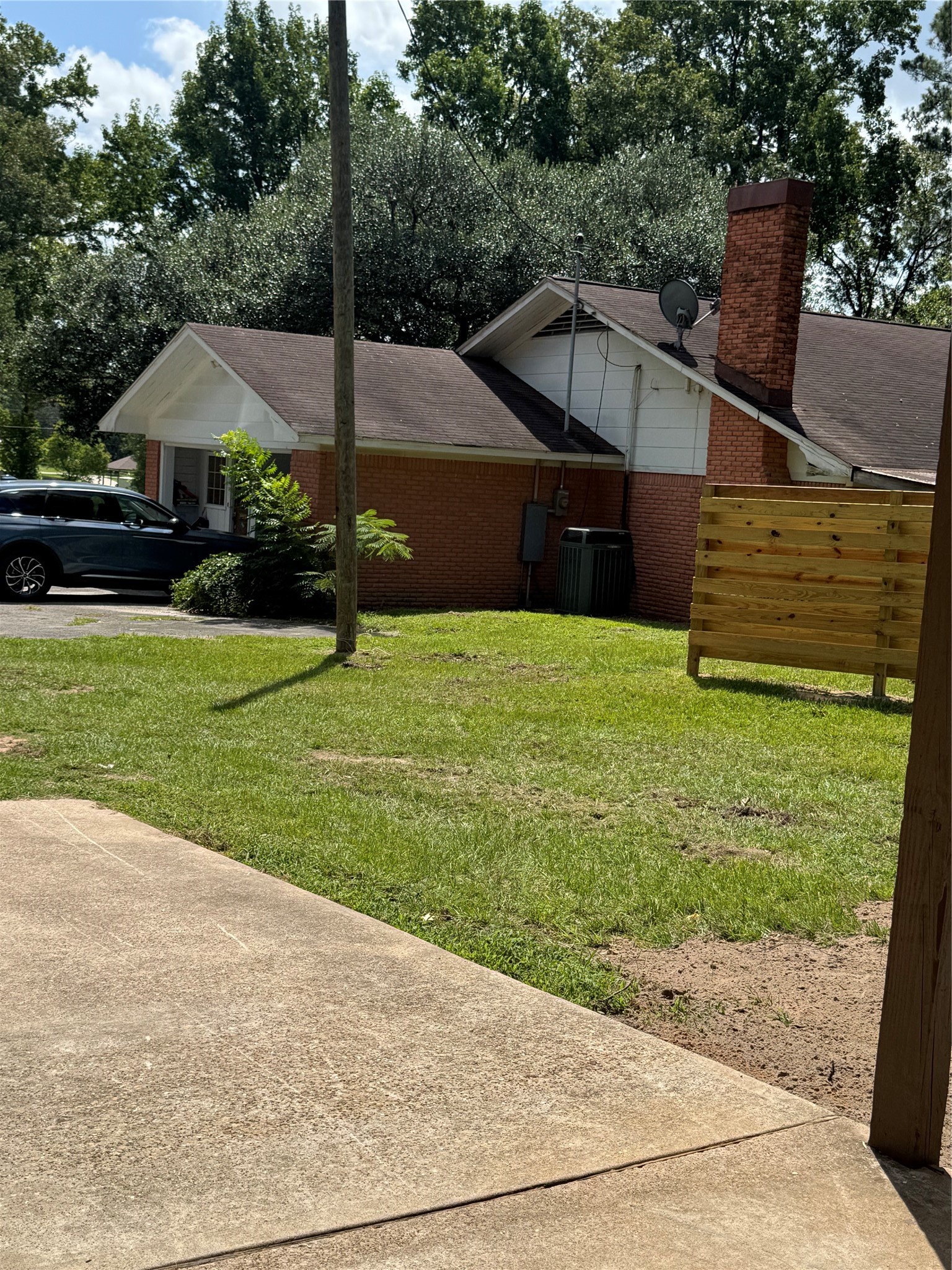 310 S Highway 150 Property Photo 5