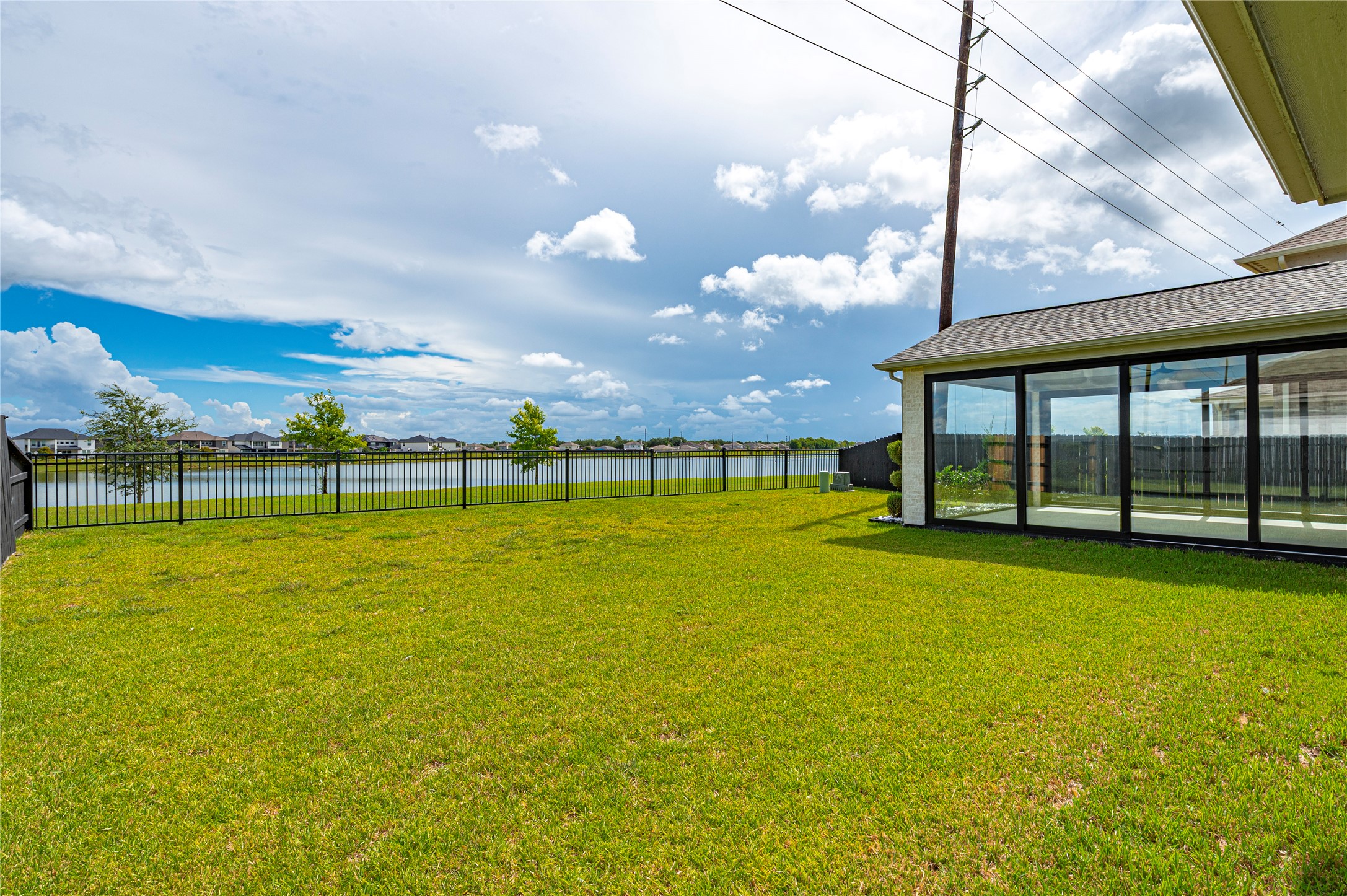 18534 Twilight Arbor Trail Property Photo 14