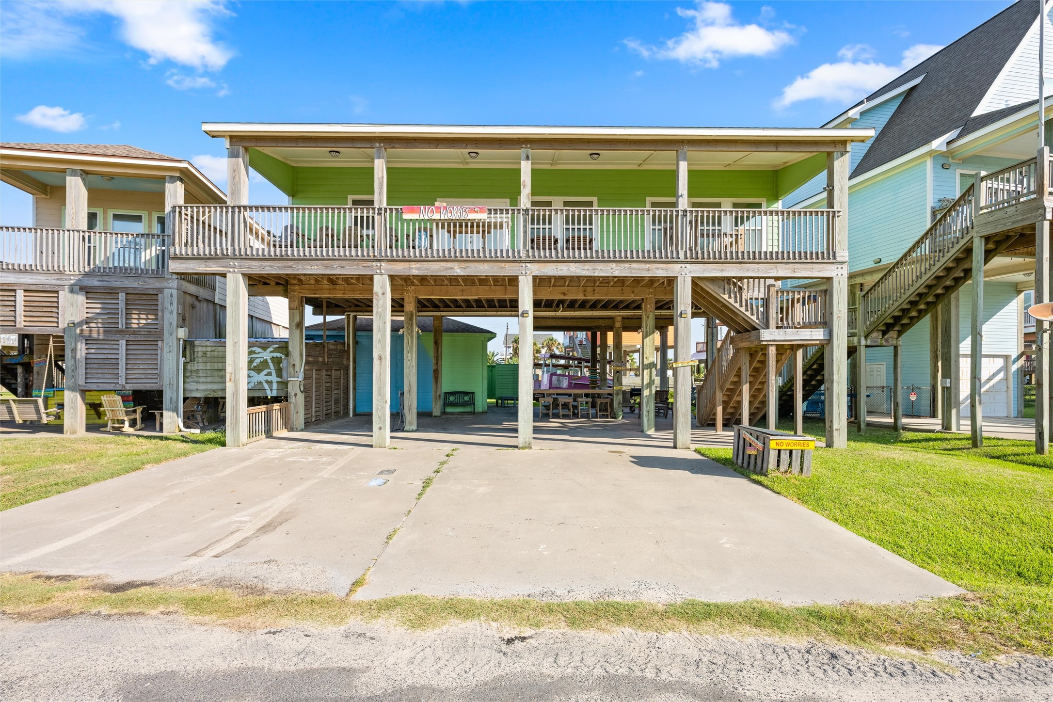 846 S Crystal Beach Road Property Photo 2