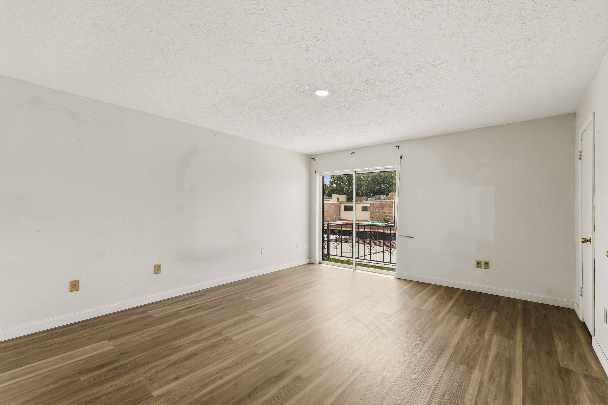 1305 Town Circle 4 Property Photo 28