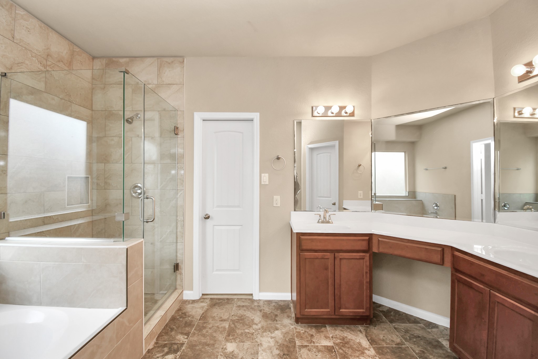 18327 Redoak Manor Lane Property Photo 10