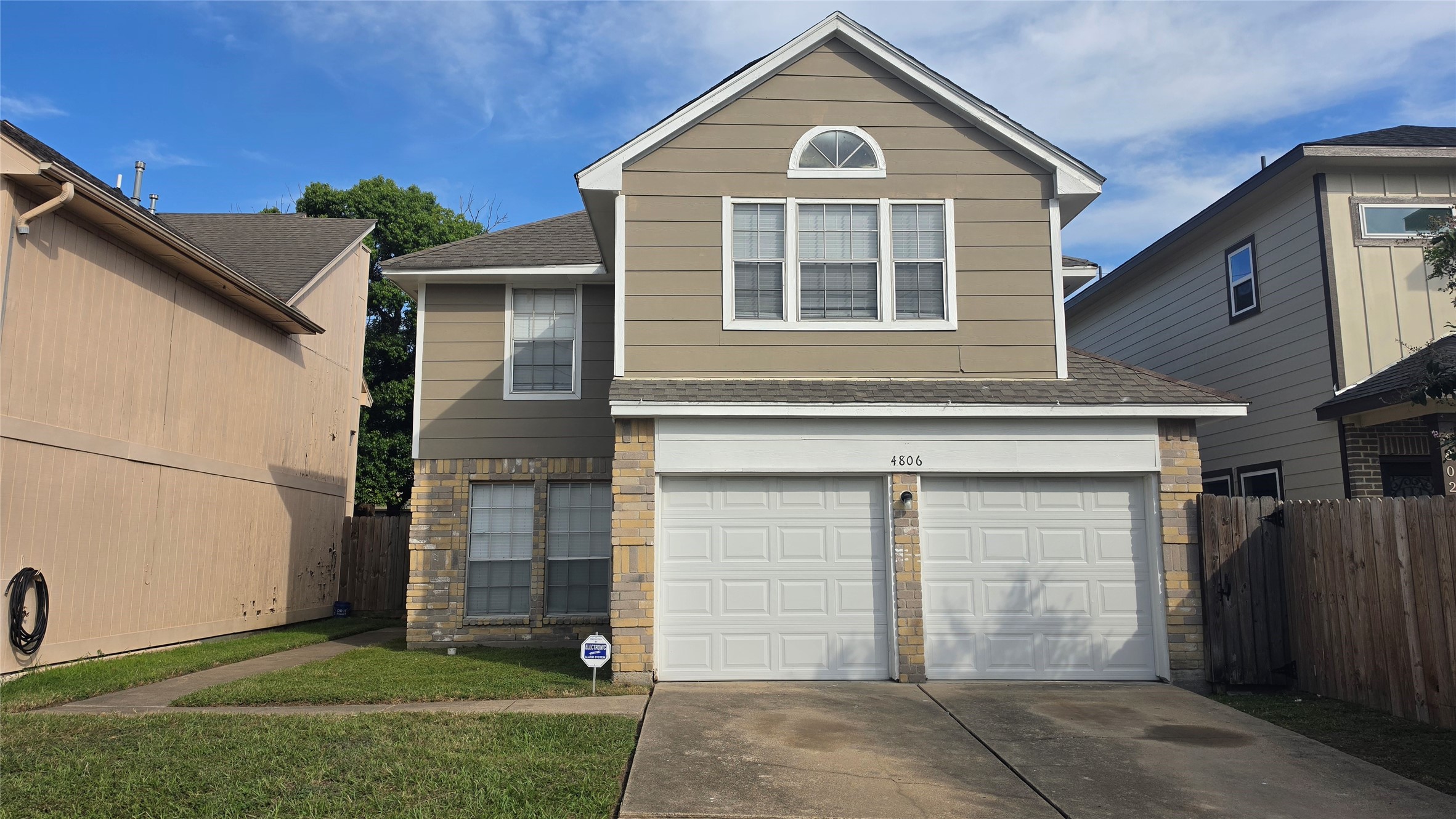 4806 Tracemeadow Drive Property Photo 1