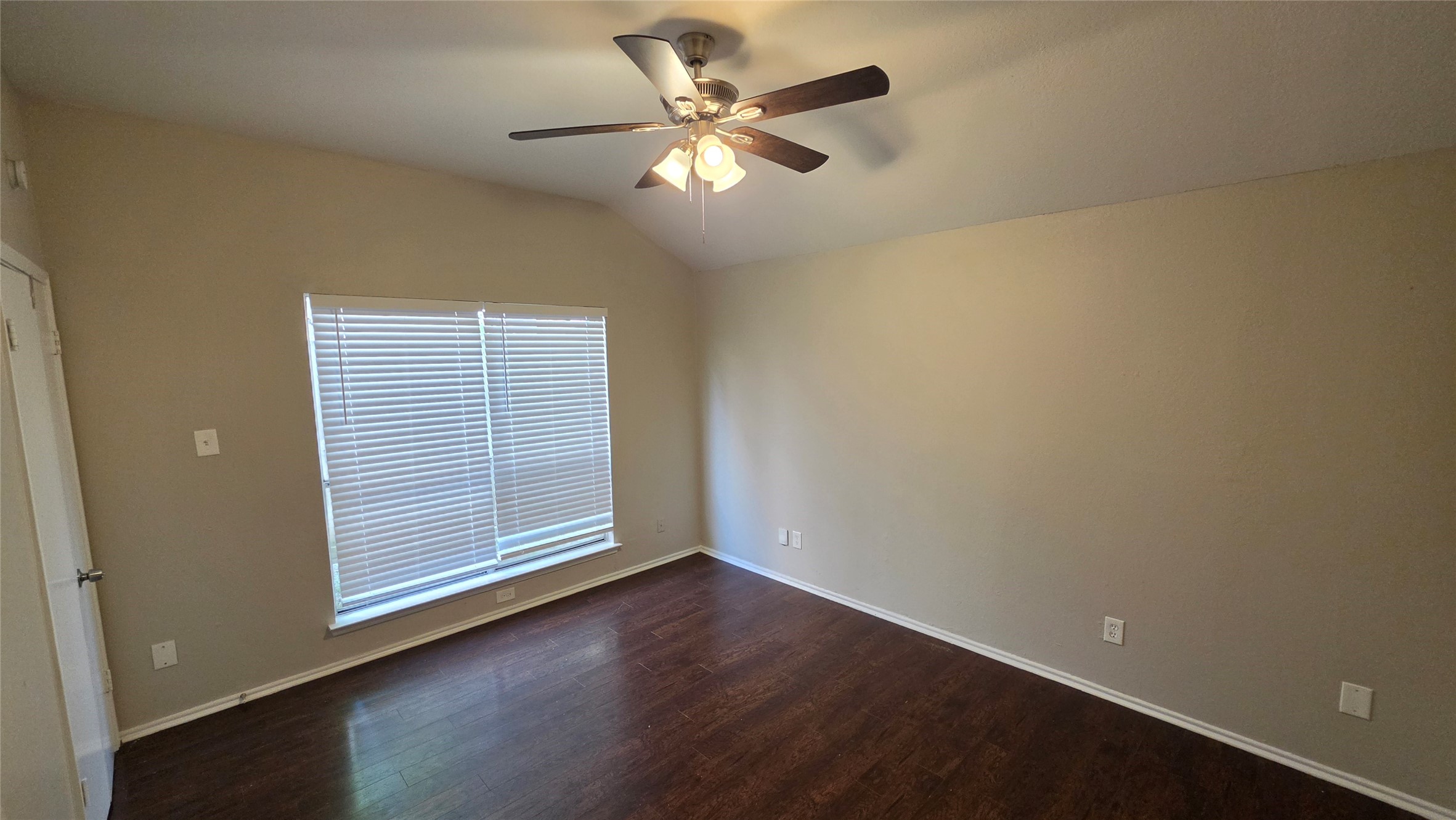 4806 Tracemeadow Drive Property Photo 4