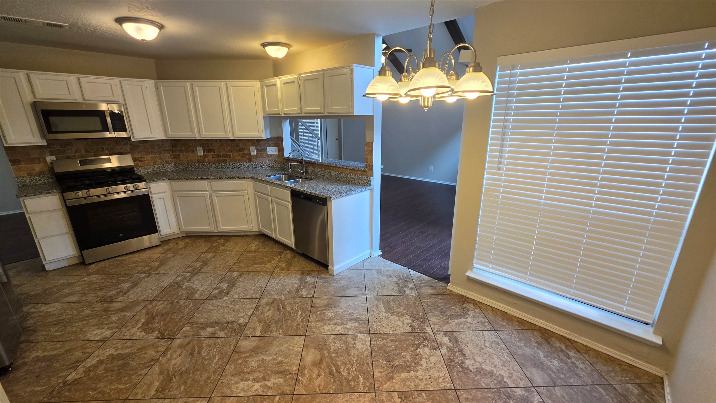 4806 Tracemeadow Drive Property Photo 16