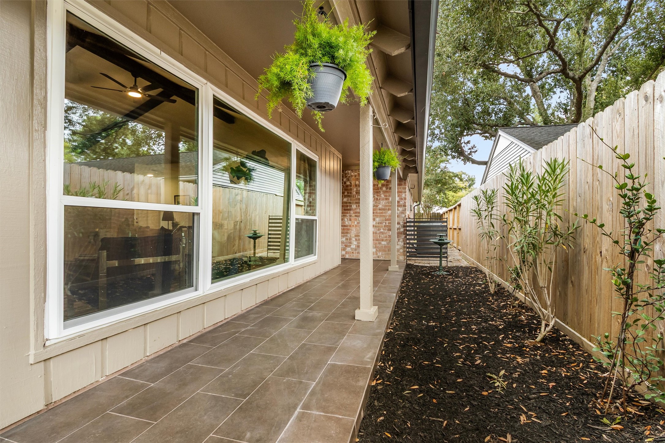 2218 Parana Drive Property Photo 4