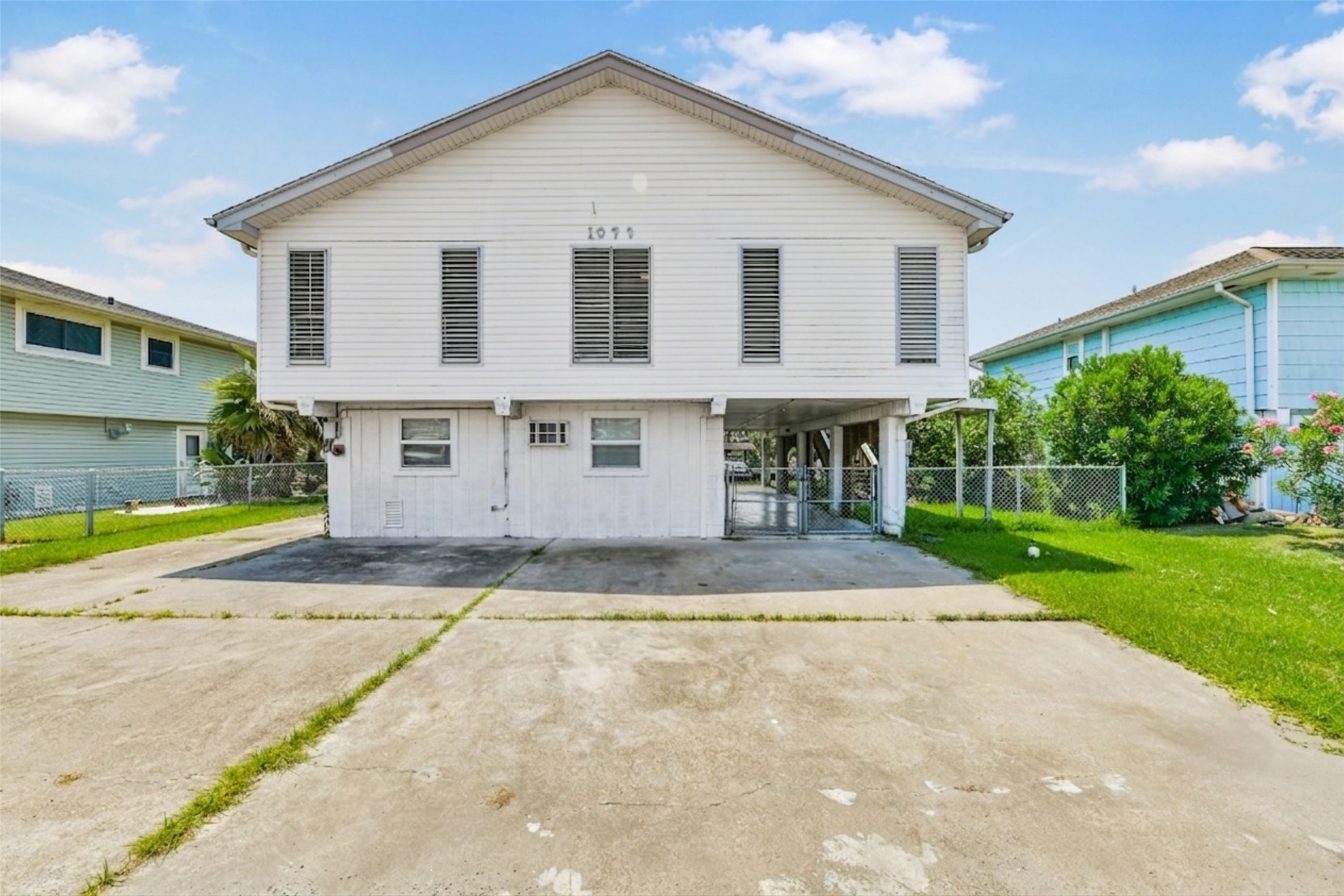 1073 Redfish Street Property Photo 1
