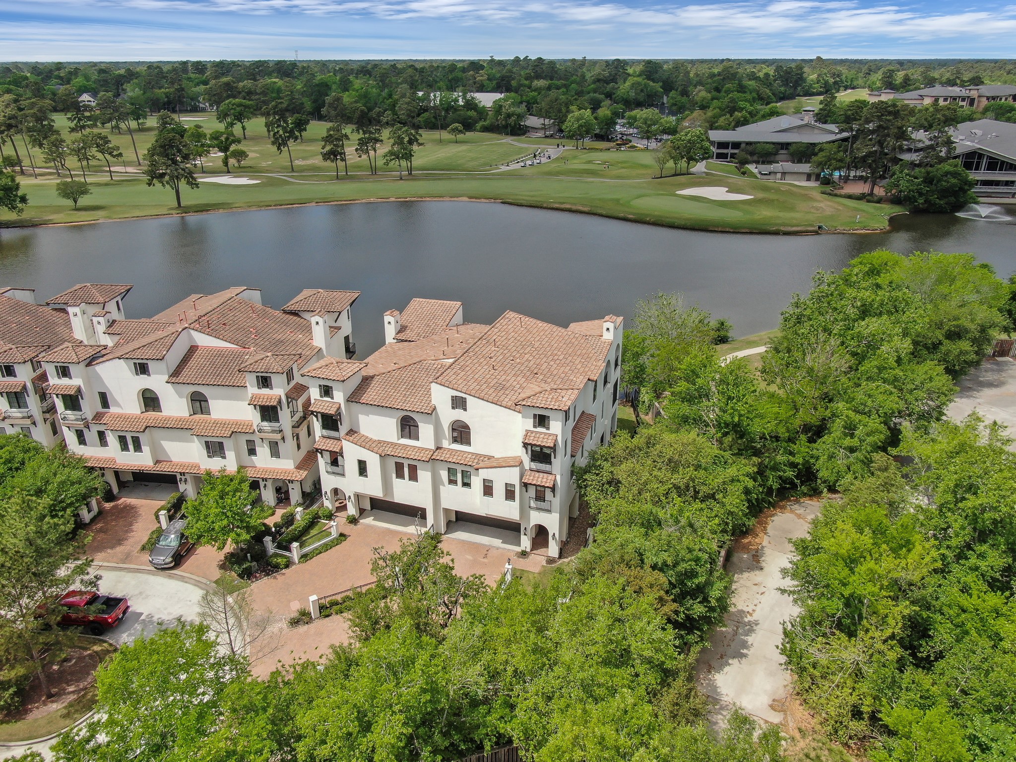 22 Lakeside Cove Property Photo 3
