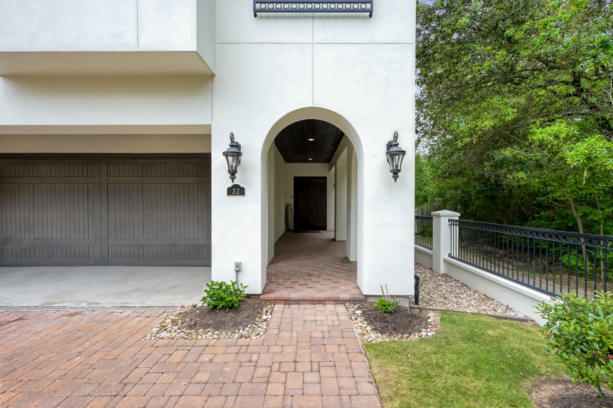 22 Lakeside Cove Property Photo 7