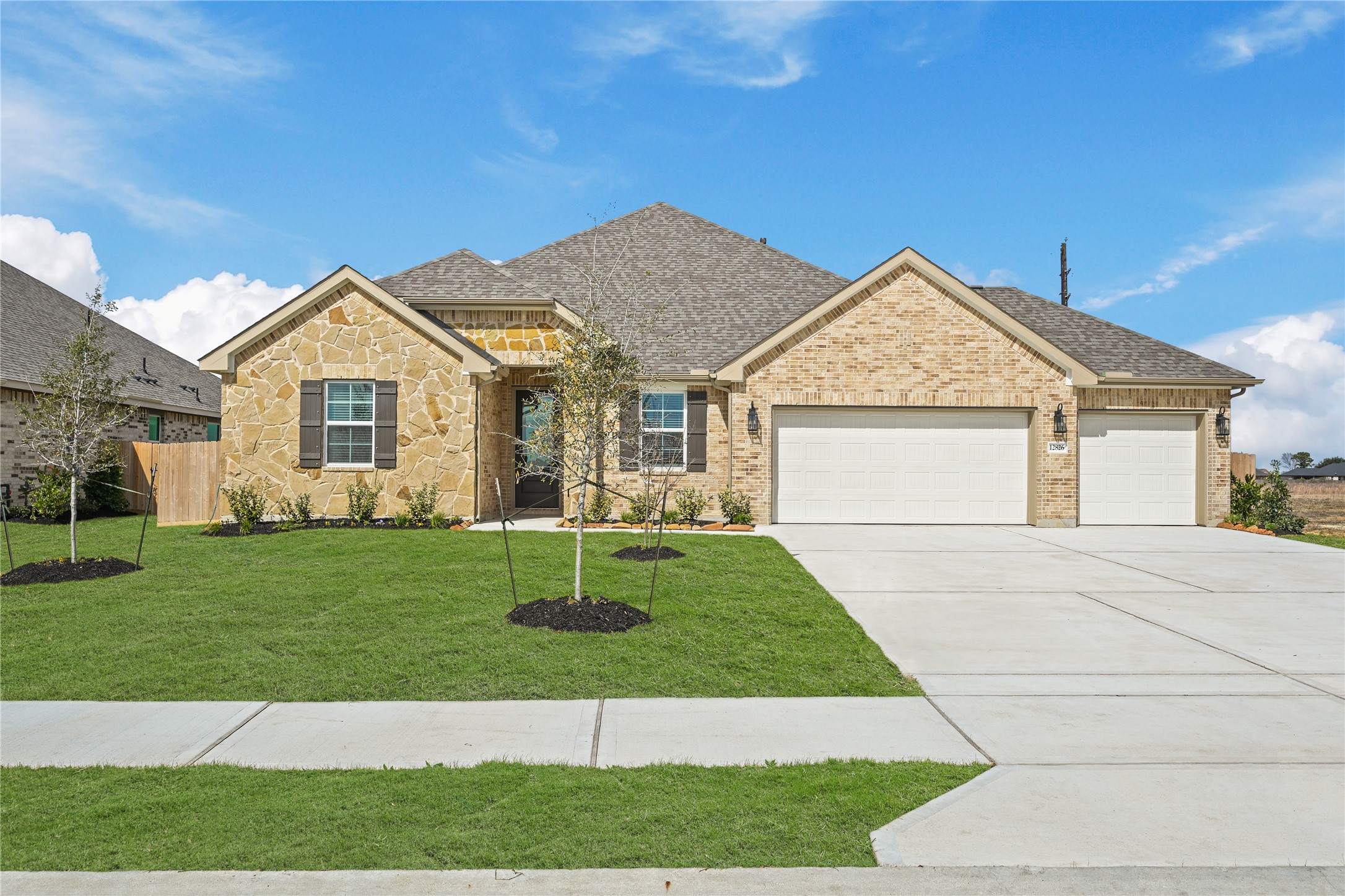 12123 Old Fashion Circle Property Photo 1