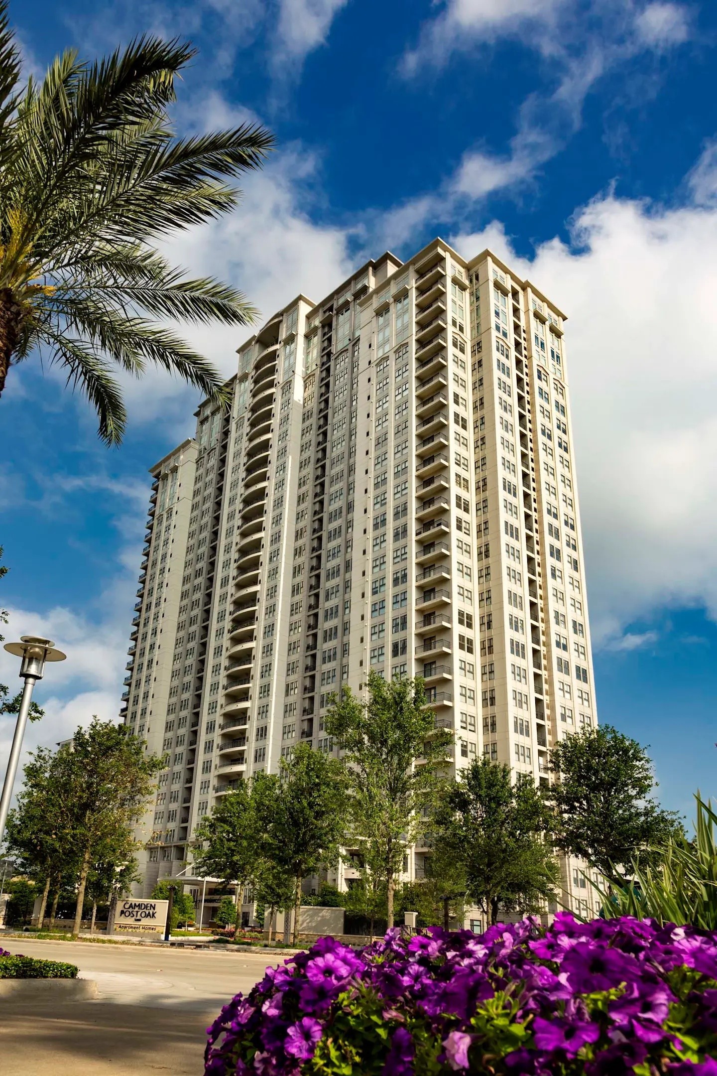 1200 Post Oak Boulevard 2807 Property Photo 1