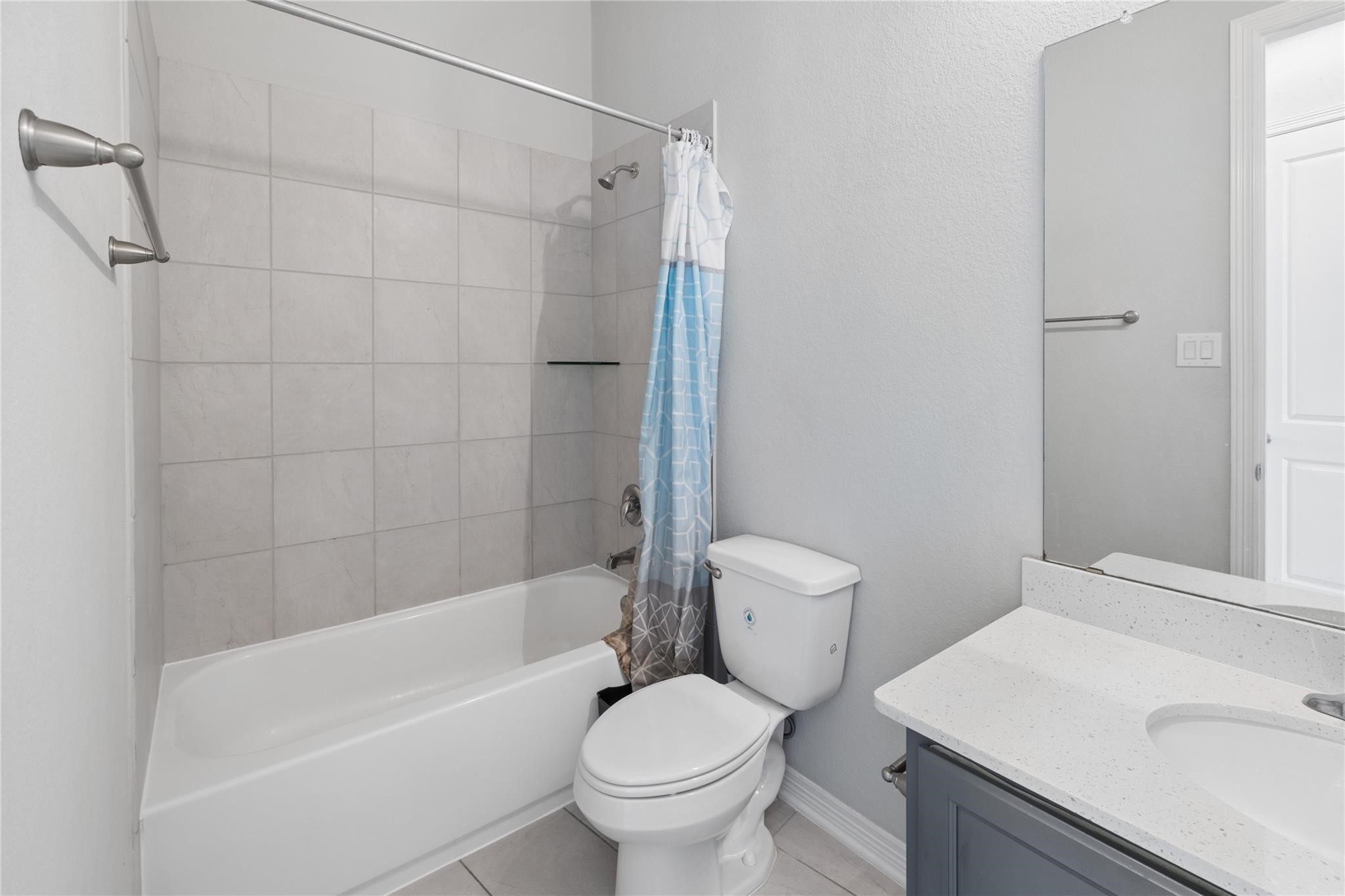 705 N Bayshore Drive Property Photo 8