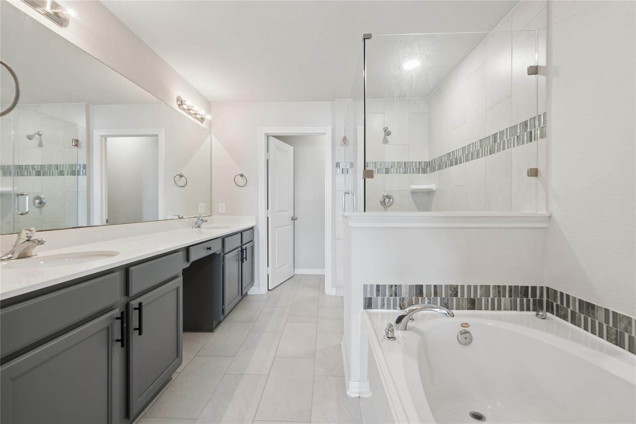 705 N Bayshore Drive Property Photo 26