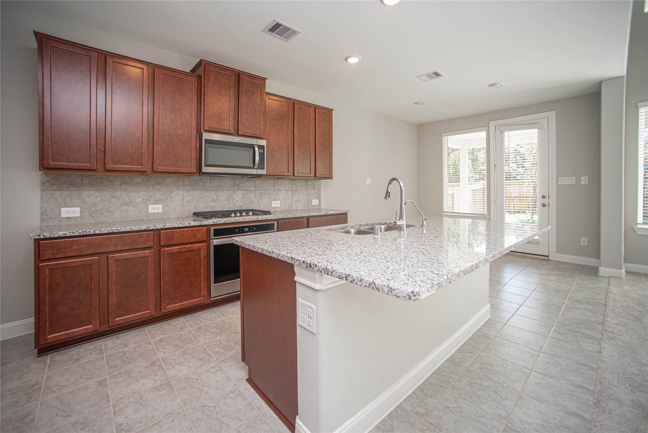 2224 Gadwall Court Property Photo 8