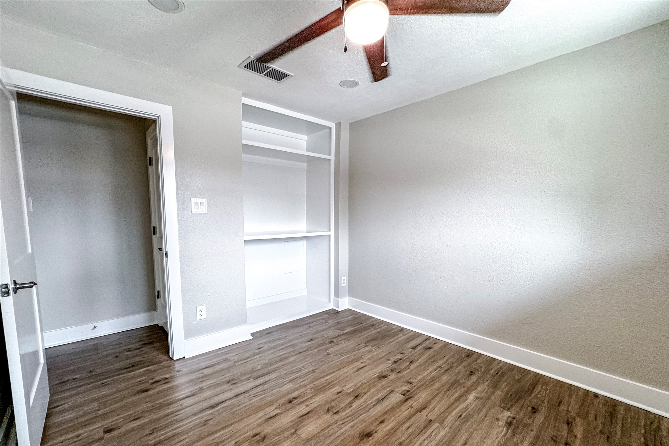 5833 Sunforest Drive Property Photo 19