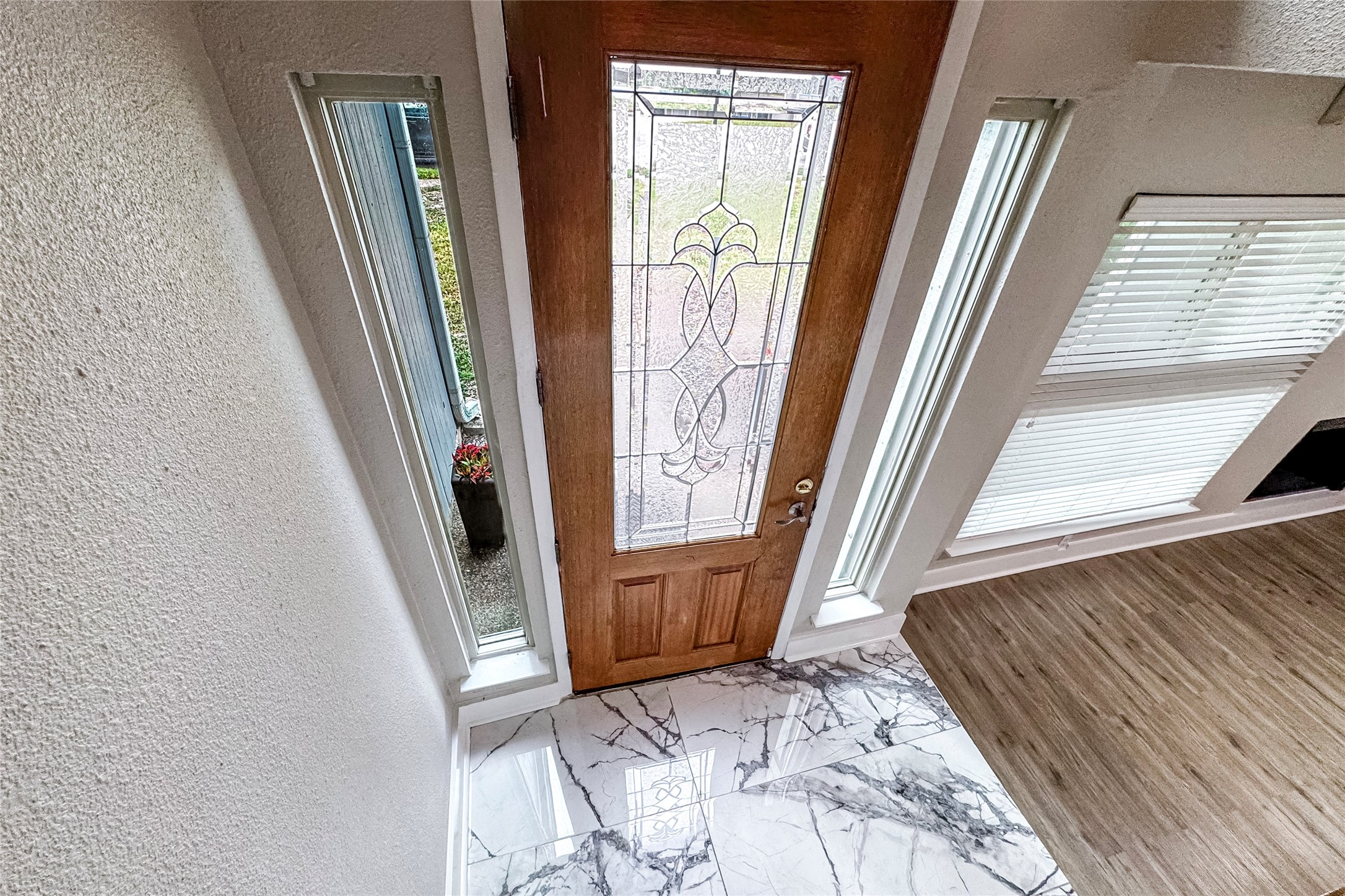 5833 Sunforest Drive Property Photo 26