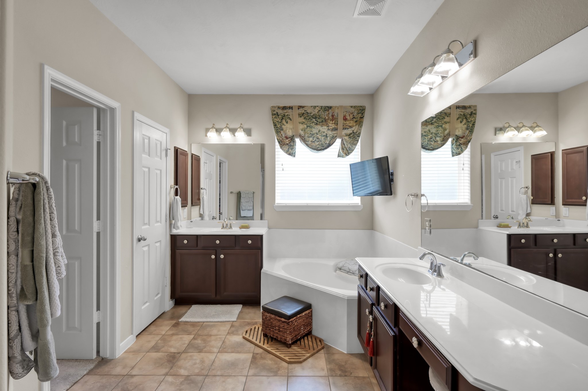2502 Wynden Meadow Lane Property Photo 23