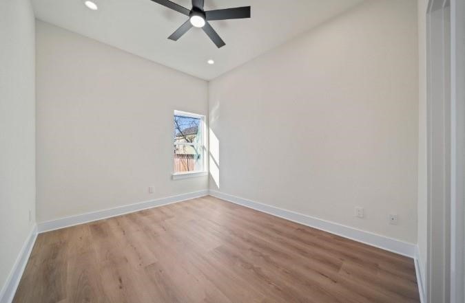 236 E 39th Street A Property Photo 15