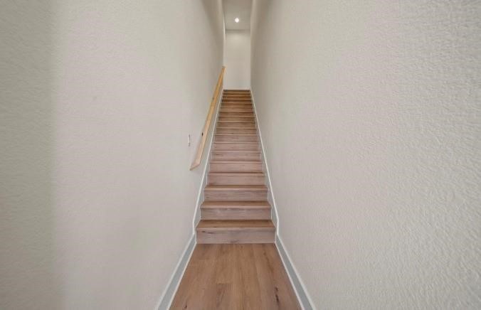 236 E 39th Street A Property Photo 18