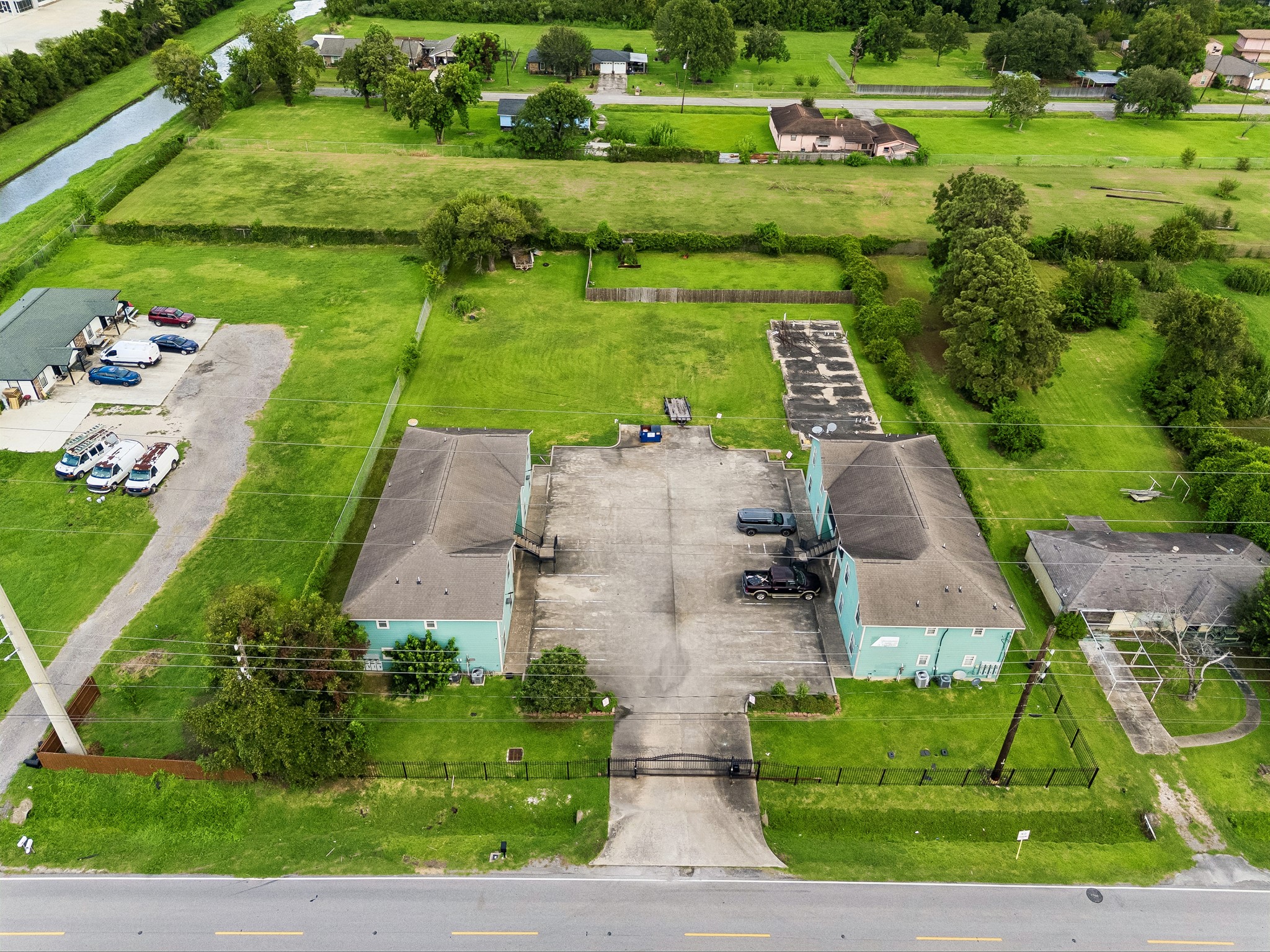 2013 Ellis School Road Property Photo 4
