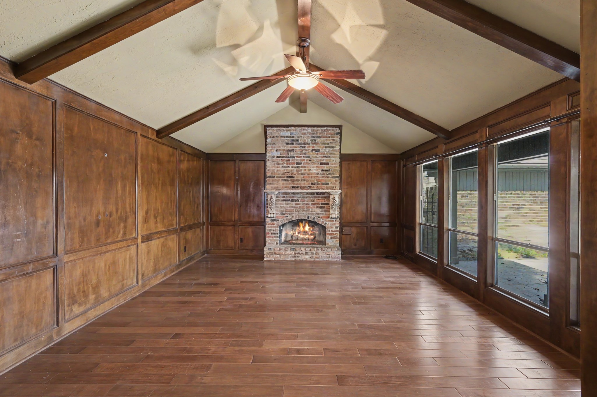 2710 N Logrun Circle Property Photo 5