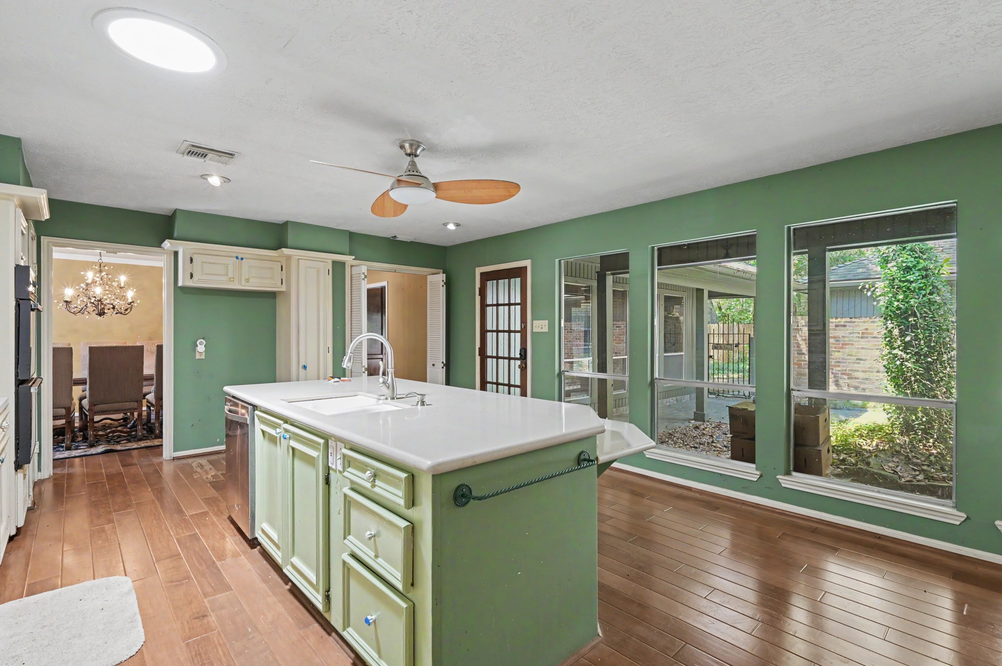 2710 N Logrun Circle Property Photo 9