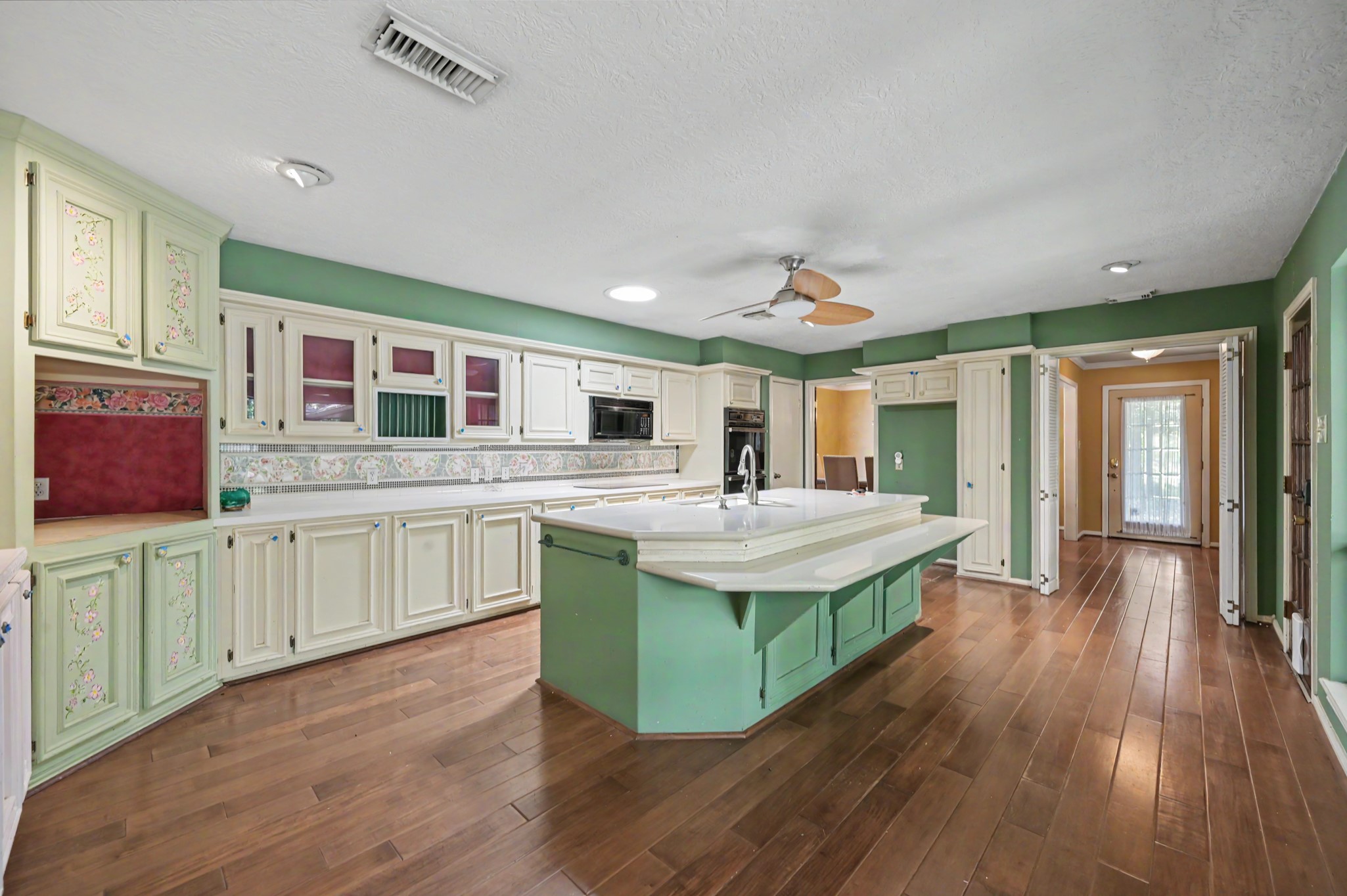 2710 N Logrun Circle Property Photo 10