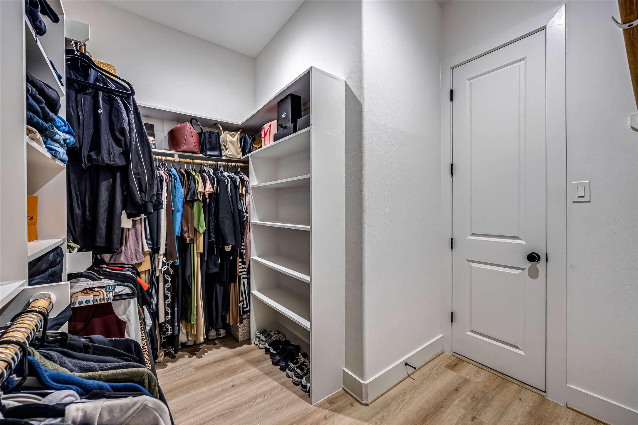 1508 Ryon Street B Property Photo 12