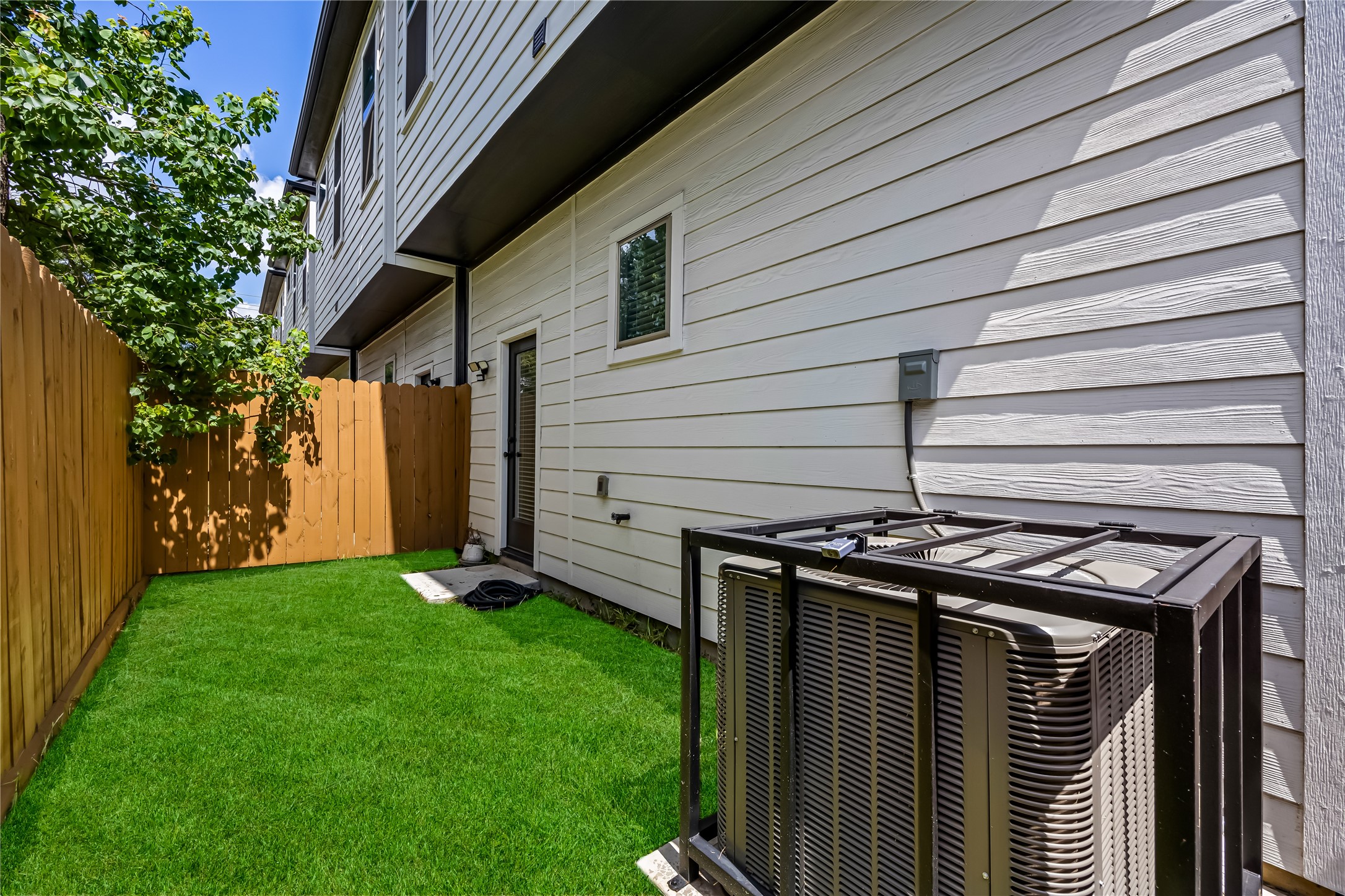 1508 Ryon Street B Property Photo 23